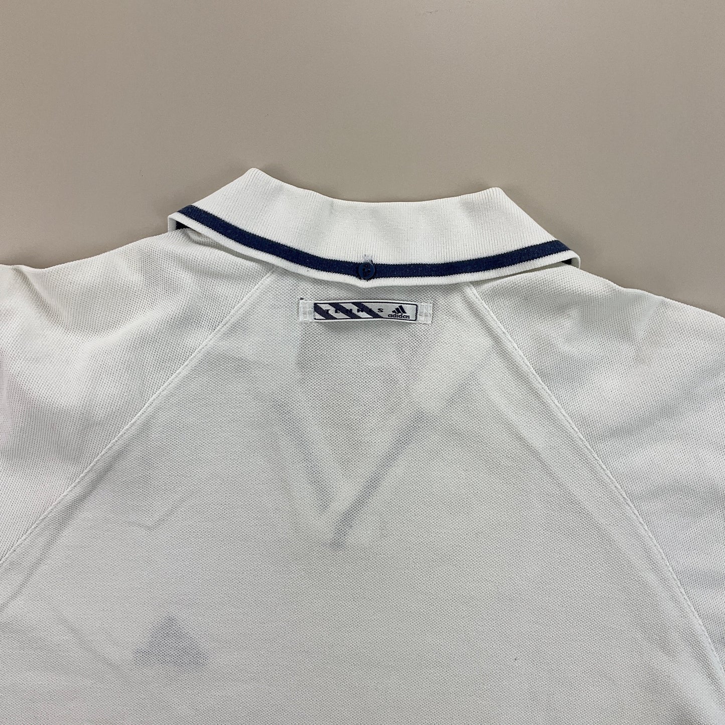 Adidas 90s gestreifftes Polo Shirt - Medium-ADIDAS-olesstore-vintage-secondhand-shop-austria-österreich