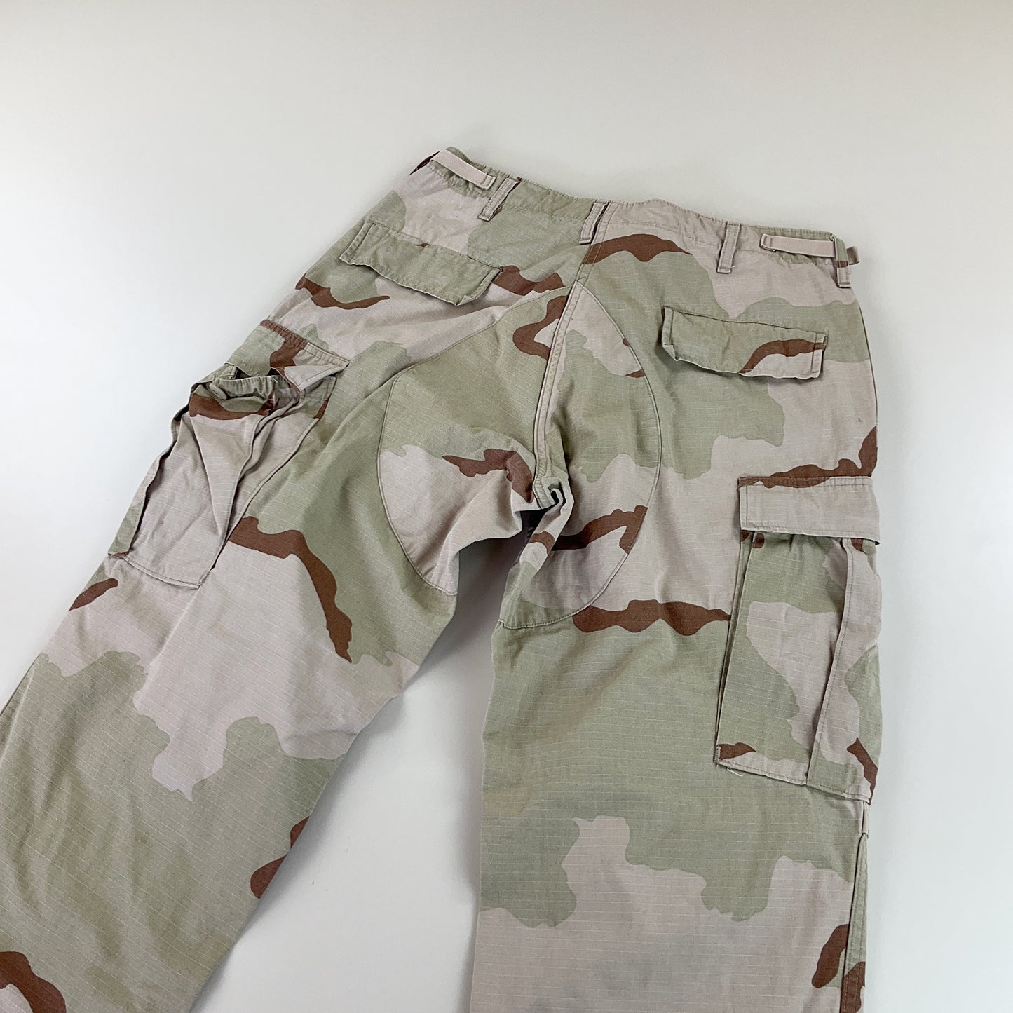 Camouflage 90s Army Cargo Hose - Medium-LOVERS-olesstore-vintage-secondhand-shop-austria-österreich