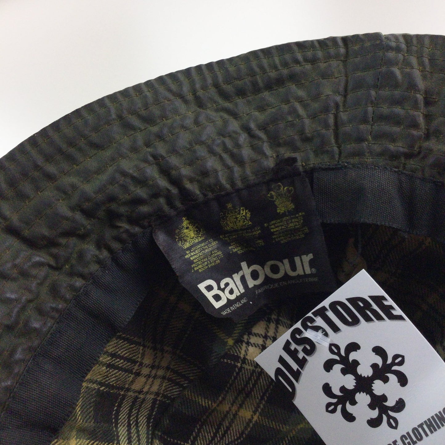 Barbour 90s Wax Bucket Hat - Large-BARBOUR-olesstore-vintage-secondhand-shop-austria-österreich