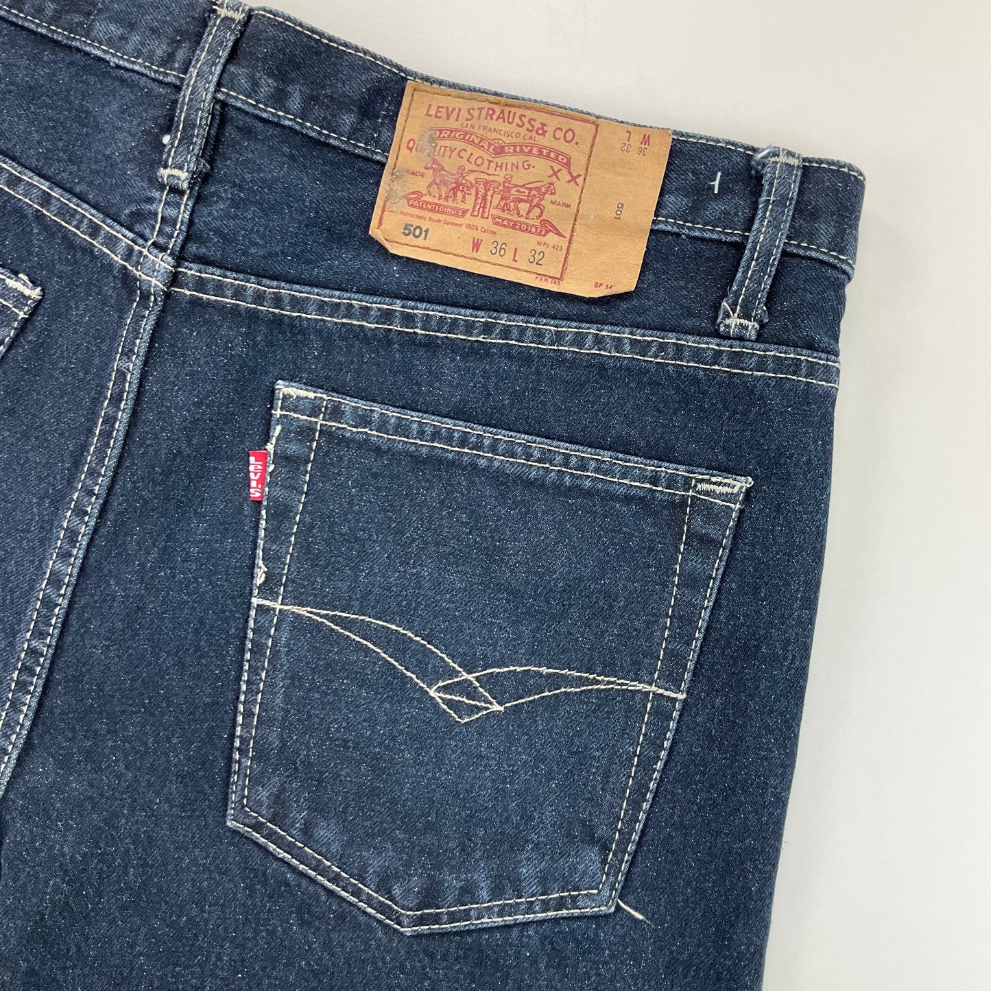 Levis Denim Shorts - W34-LEVI'S-olesstore-vintage-secondhand-shop-austria-österreich