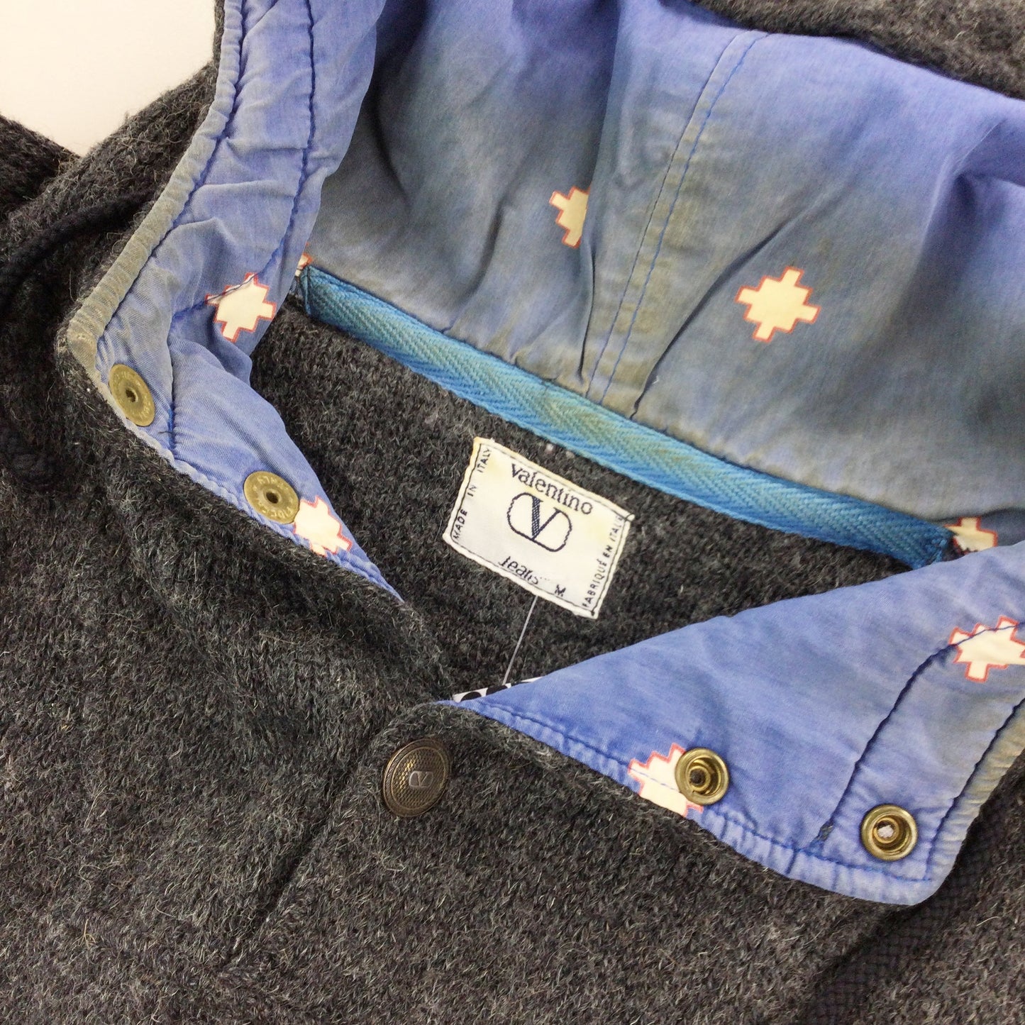Valentino 90s Button Up Hoodie - XL-VALENTINO-olesstore-vintage-secondhand-shop-austria-österreich