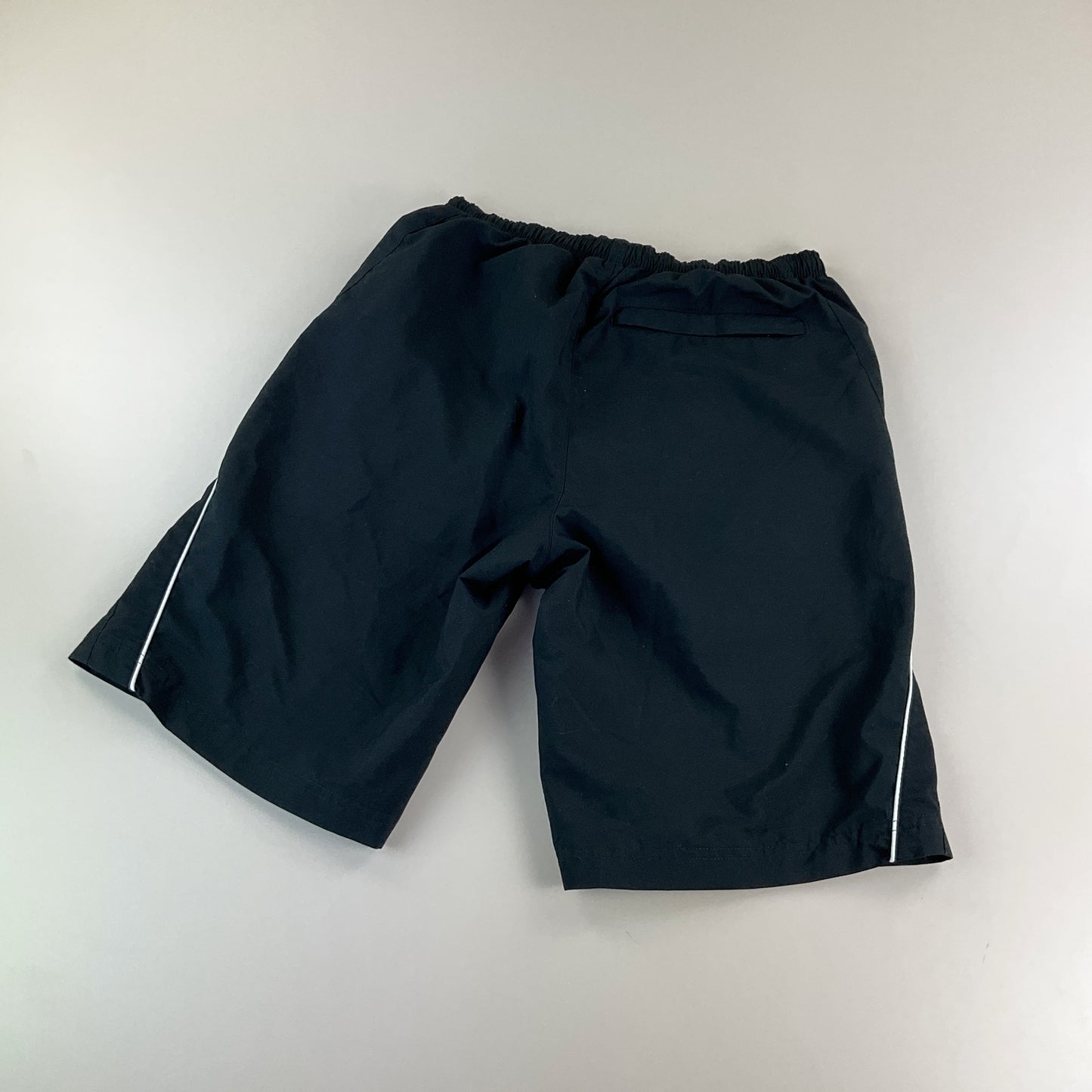 Nike Basic 00s kurze Hose - Small-NIKE-olesstore-vintage-secondhand-shop-austria-österreich