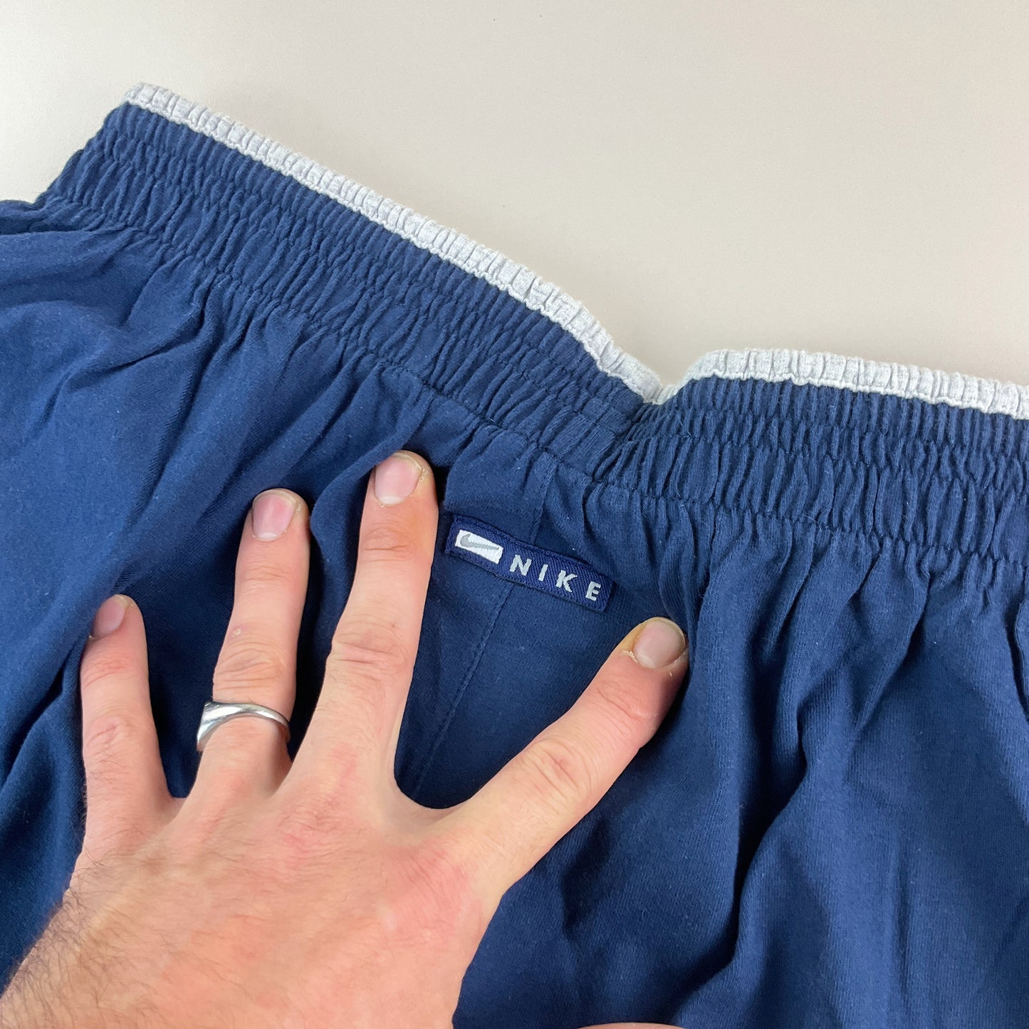 Nike 90s Swoosh Shorts - XL-NIKE-olesstore-vintage-secondhand-shop-austria-österreich