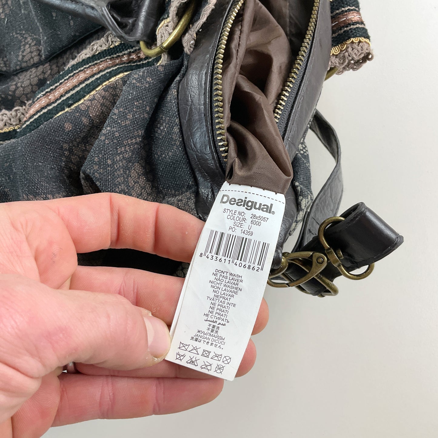 Desigual Umhängetasche-DESIGUAL-olesstore-vintage-secondhand-shop-austria-österreich