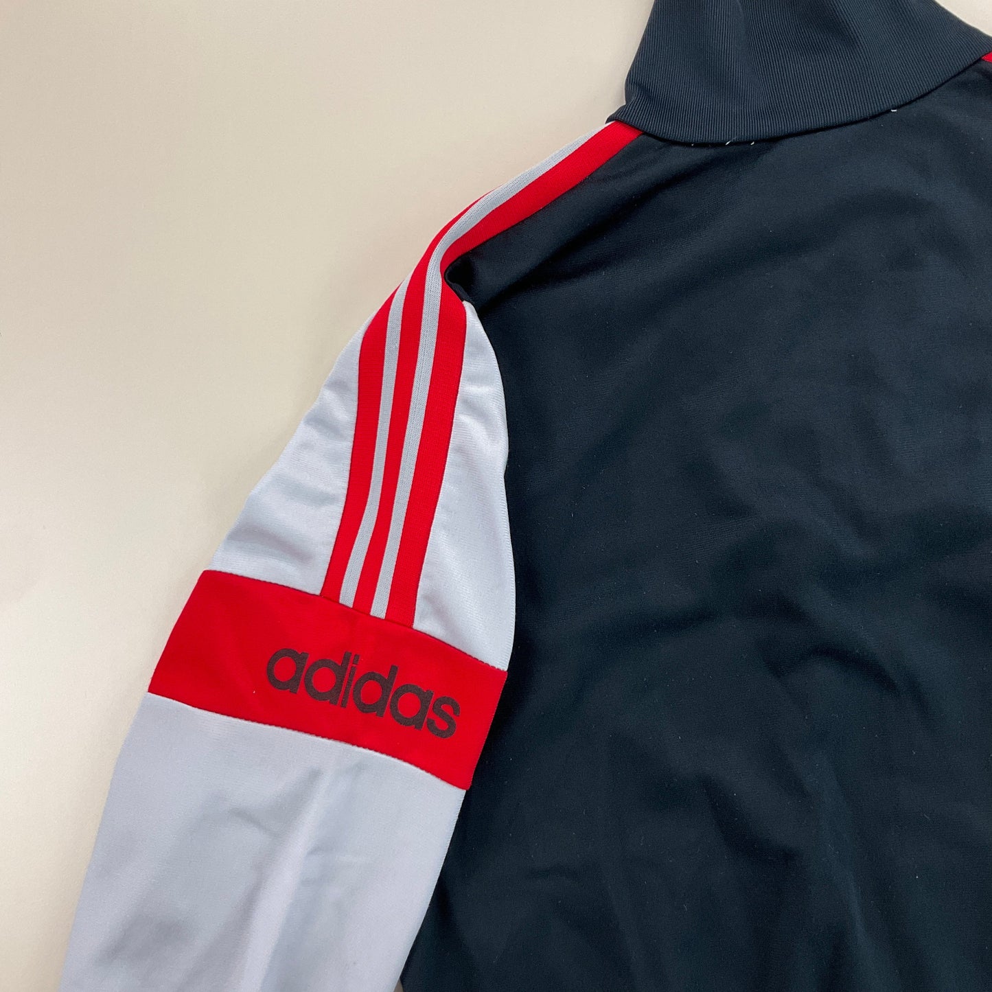 Adidas 70s Jacket - Large-Adidas-olesstore-vintage-secondhand-shop-austria-österreich