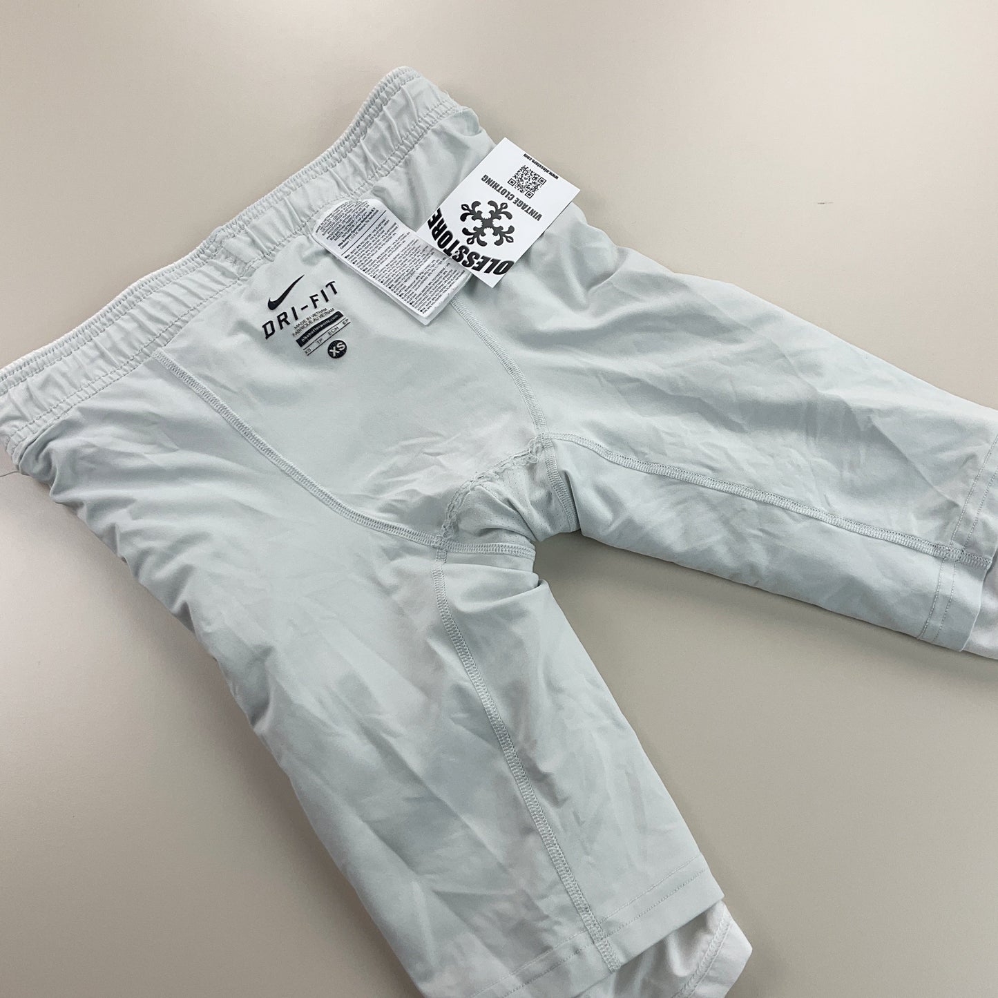 Nike Swoosh Shorts - XS-NIKE-olesstore-vintage-secondhand-shop-austria-österreich