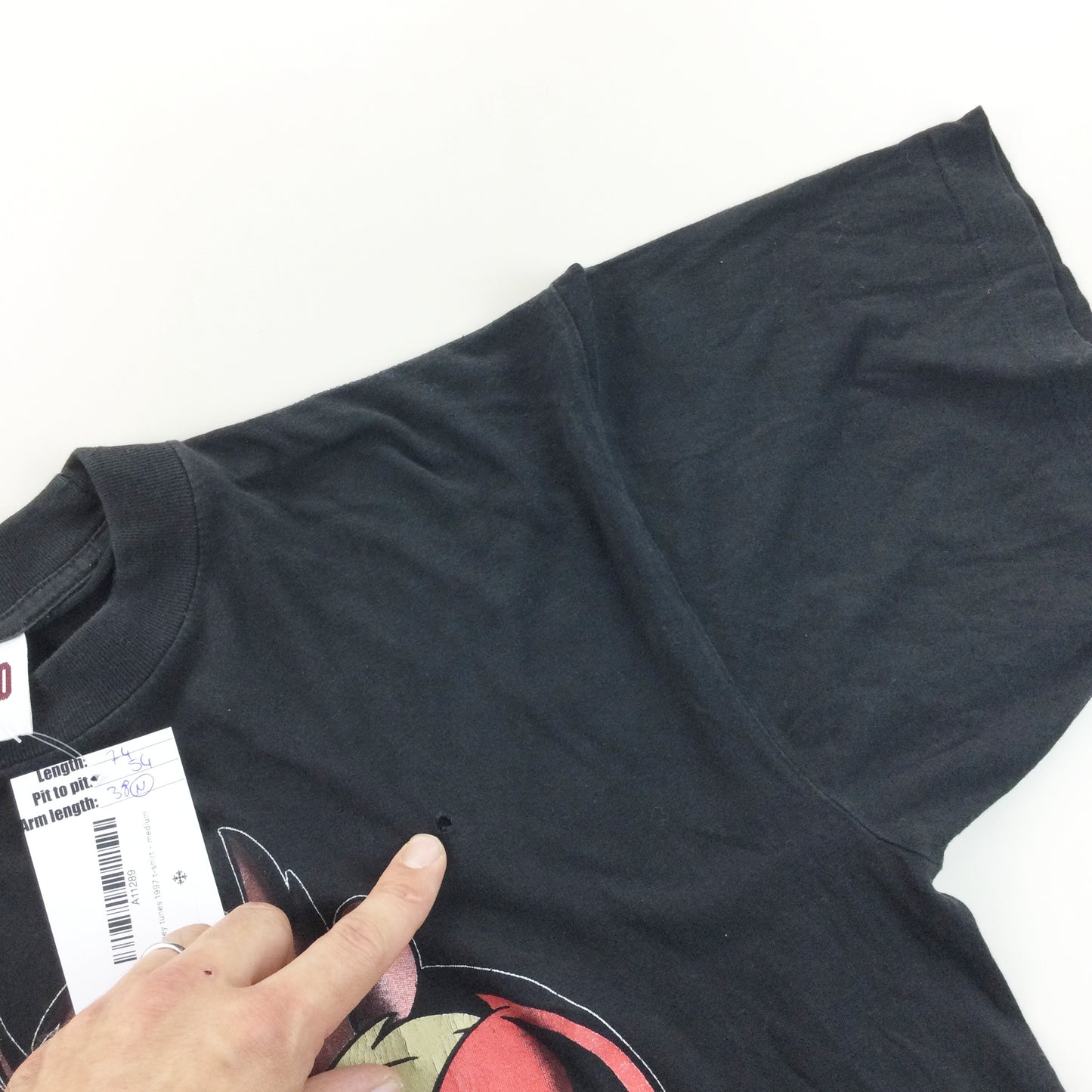 Looney Tunes Taz 1997 Graphic T-Shirt - Medium-olesstore-vintage-secondhand-shop-austria-österreich