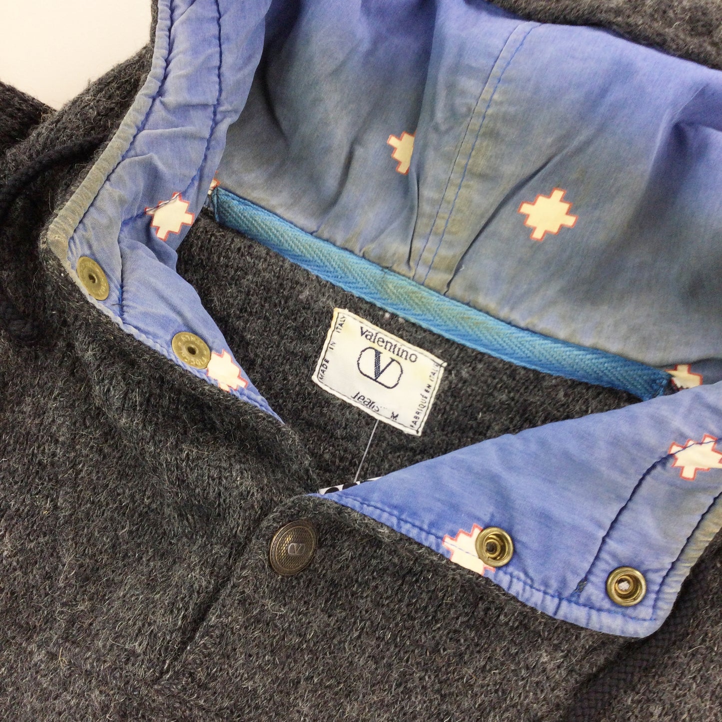 Valentino 90s Button Up Hoodie - XL-VALENTINO-olesstore-vintage-secondhand-shop-austria-österreich