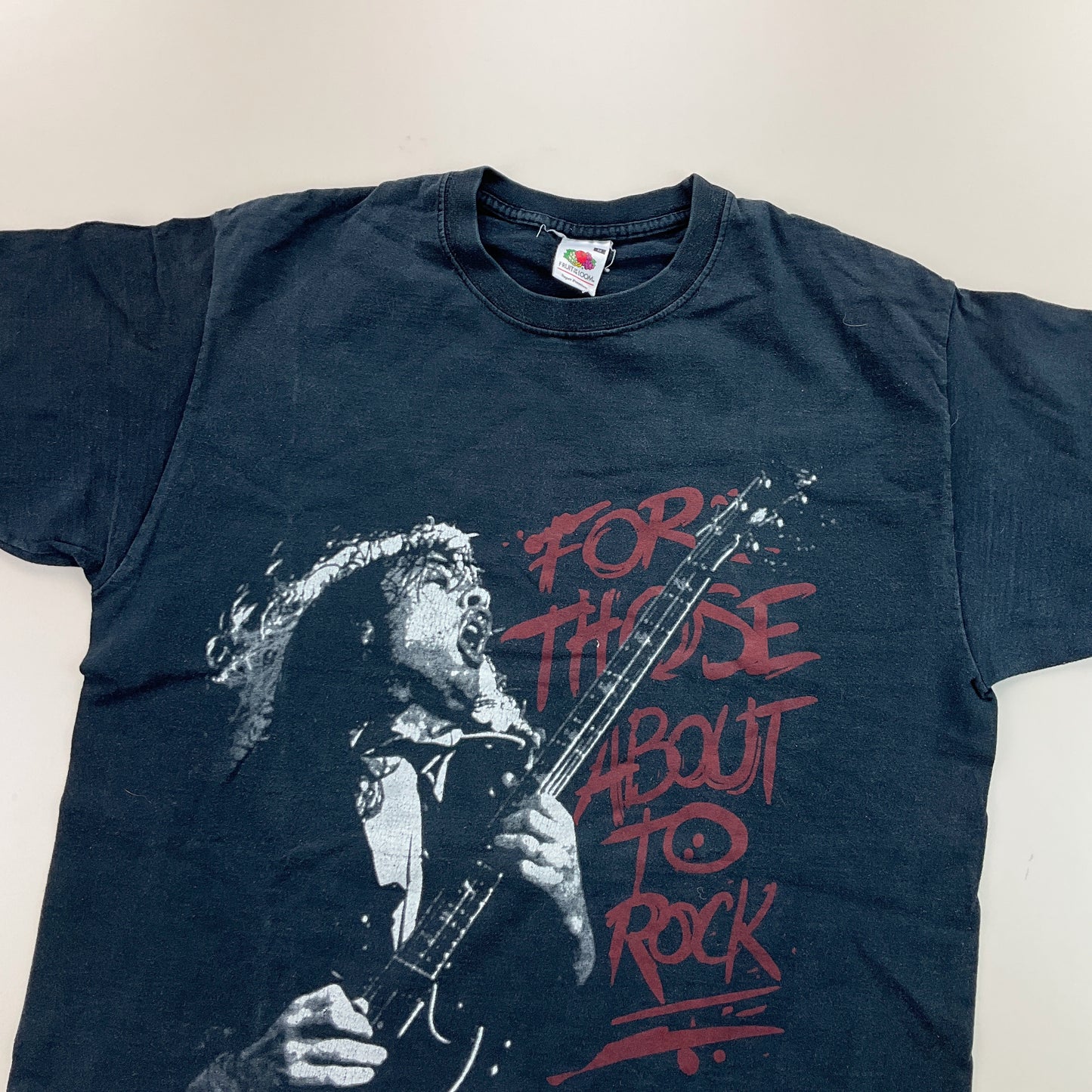 ACDC 2004 Bedrucktes T-Shirt - Medium-FRUIT OF THE LOOM-olesstore-vintage-secondhand-shop-austria-österreich