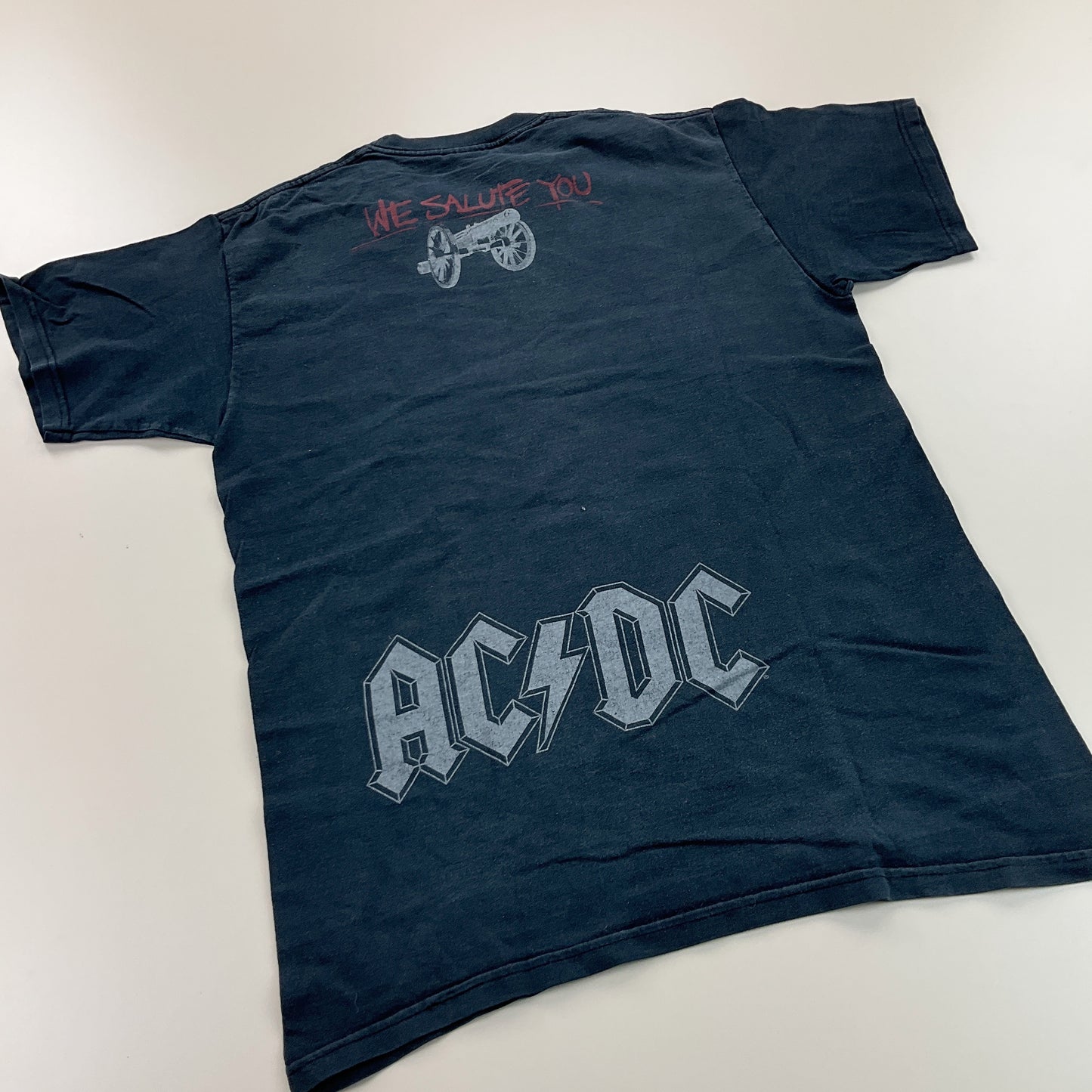 ACDC 2004 Bedrucktes T-Shirt - Medium-FRUIT OF THE LOOM-olesstore-vintage-secondhand-shop-austria-österreich