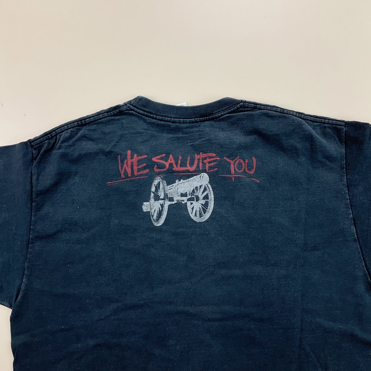 ACDC 2004 Bedrucktes T-Shirt - Medium-FRUIT OF THE LOOM-olesstore-vintage-secondhand-shop-austria-österreich