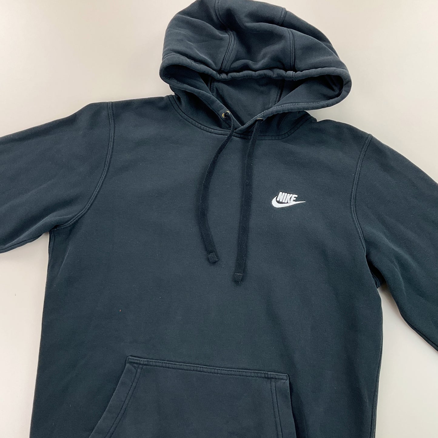 Nike Basic Logo Hoodie - Small-NIKE-olesstore-vintage-secondhand-shop-austria-österreich