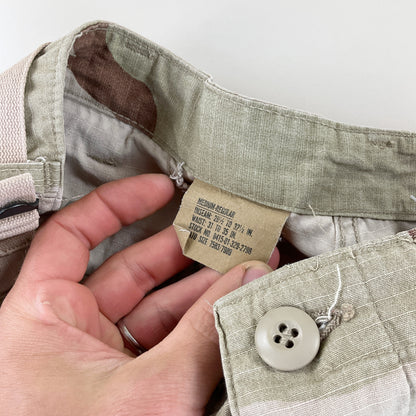 Camouflage 90s Army Cargo Hose - Medium-LOVERS-olesstore-vintage-secondhand-shop-austria-österreich