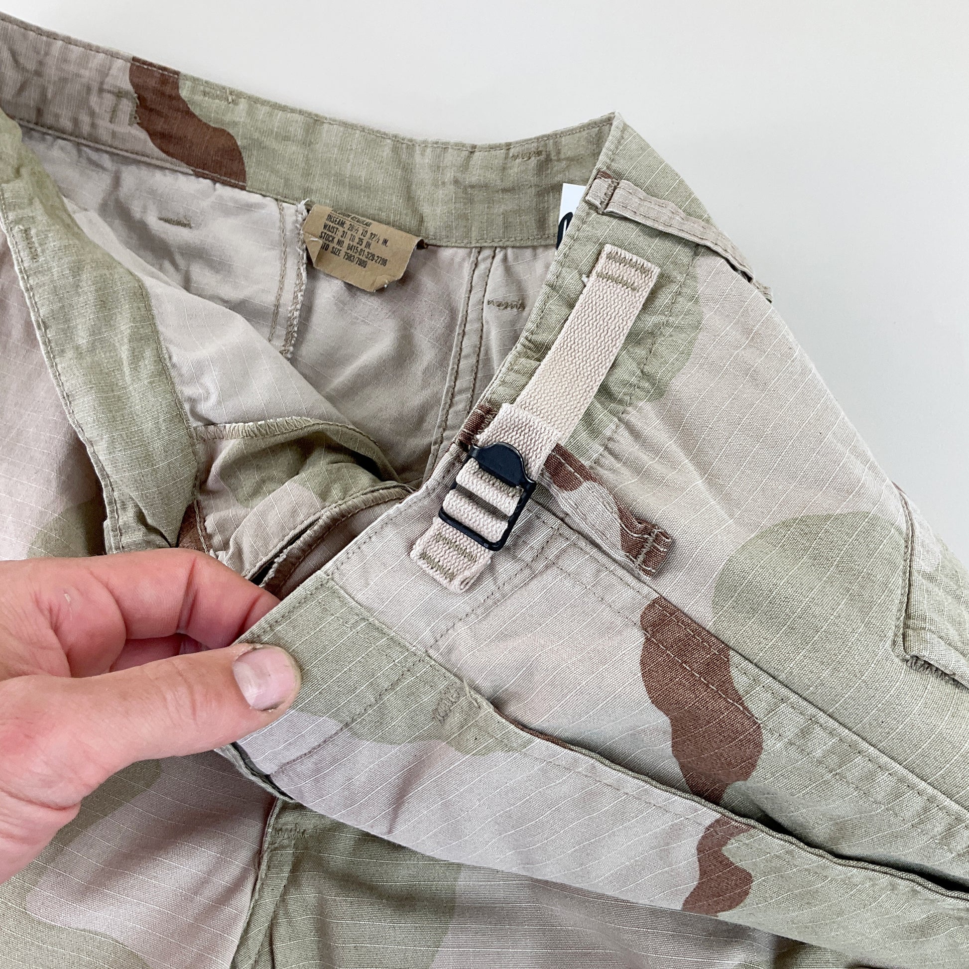 Camouflage 90s Army Cargo Hose - Medium-LOVERS-olesstore-vintage-secondhand-shop-austria-österreich