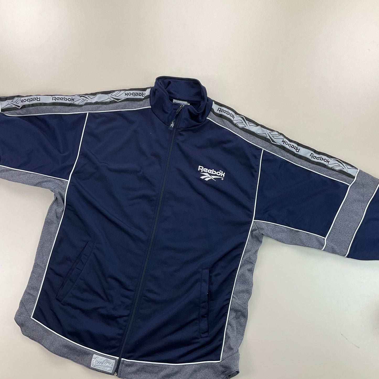 Reebok Jacket - XL-REEBOK-olesstore-vintage-secondhand-shop-austria-österreich