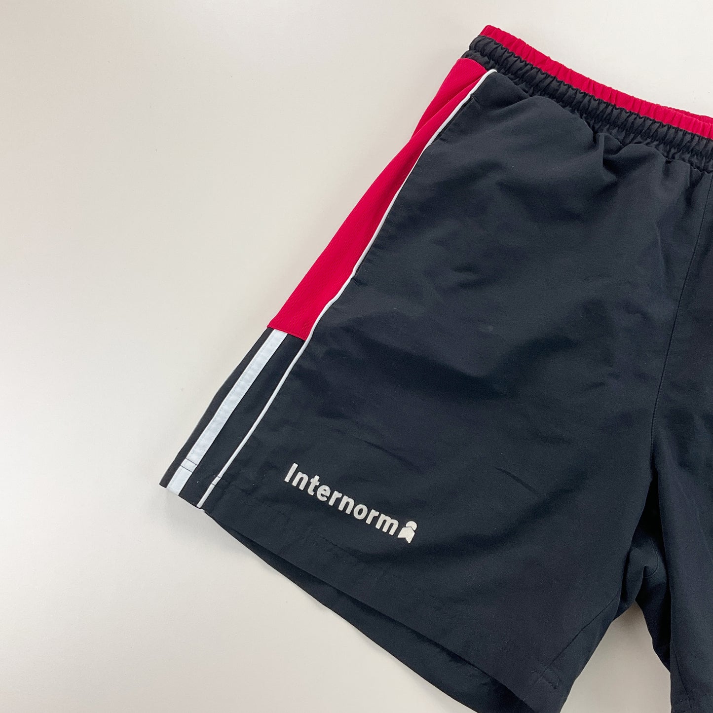 Adidas 90s Shorts - Medium-ADIDAS-olesstore-vintage-secondhand-shop-austria-österreich