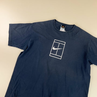 Nike 90s Tennis Logo T-Shirt - XXL-NIKE-olesstore-vintage-secondhand-shop-austria-österreich