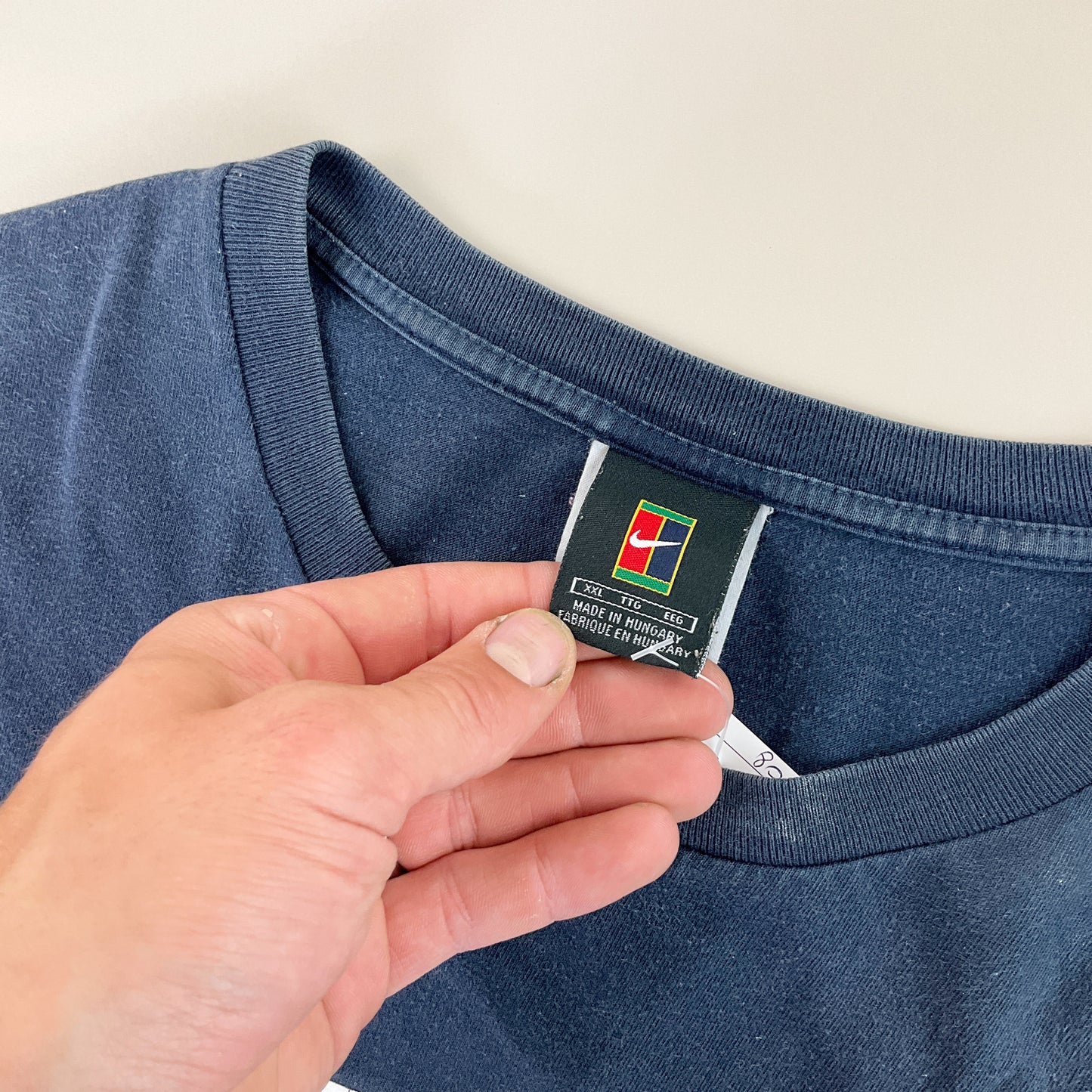 Nike 90s Tennis Logo T-Shirt - XXL-NIKE-olesstore-vintage-secondhand-shop-austria-österreich