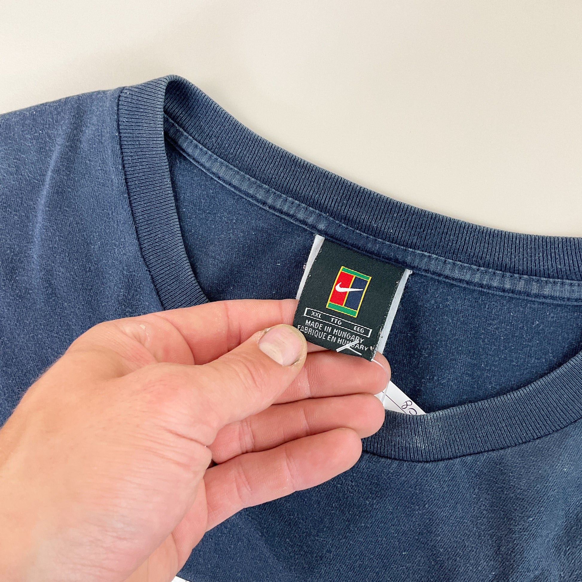 Nike 90s Tennis Logo T-Shirt - XXL-NIKE-olesstore-vintage-secondhand-shop-austria-österreich