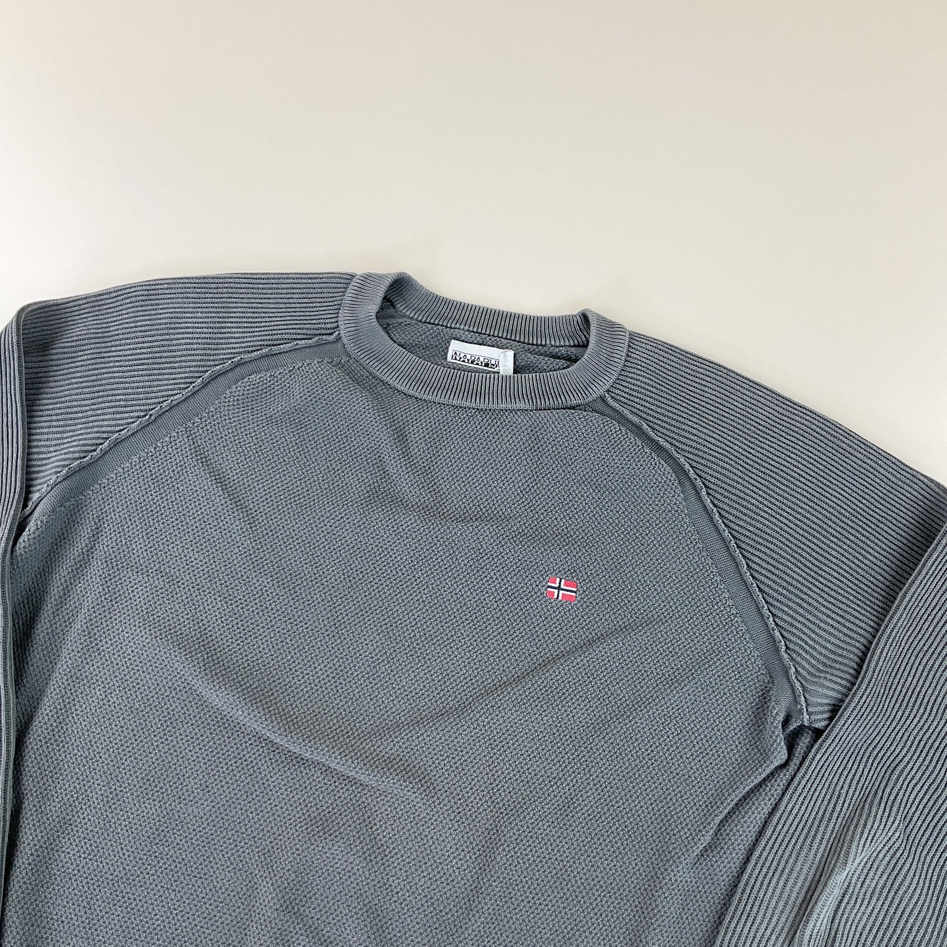 Napapijri Basic Sweatshirt - Medium-NAPAPIJRI-olesstore-vintage-secondhand-shop-austria-österreich