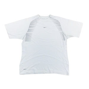 Nike Center Swoosh T-Shirt - Large-NIKE-olesstore-vintage-secondhand-shop-austria-österreich