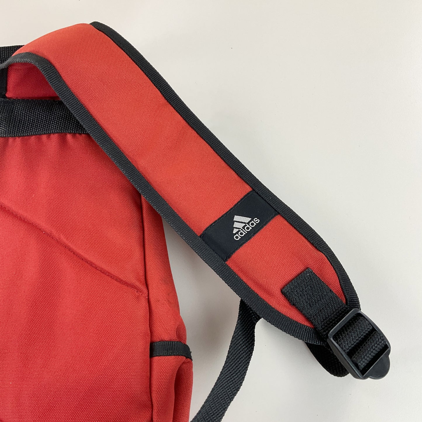 Adidas 00s Rucksack-Adidas-olesstore-vintage-secondhand-shop-austria-österreich