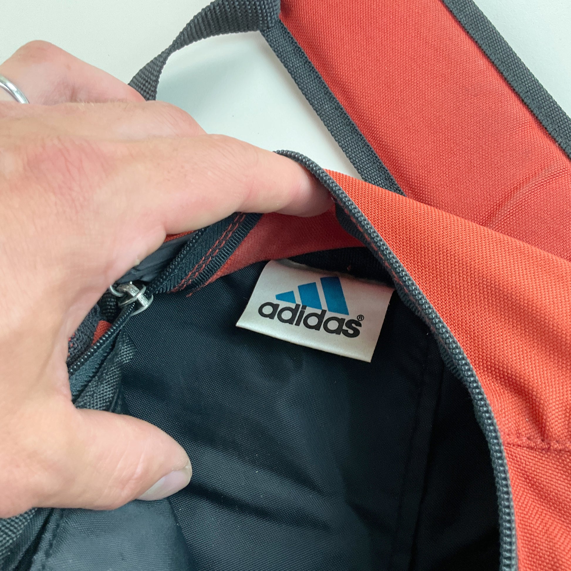 Adidas 00s Rucksack-Adidas-olesstore-vintage-secondhand-shop-austria-österreich