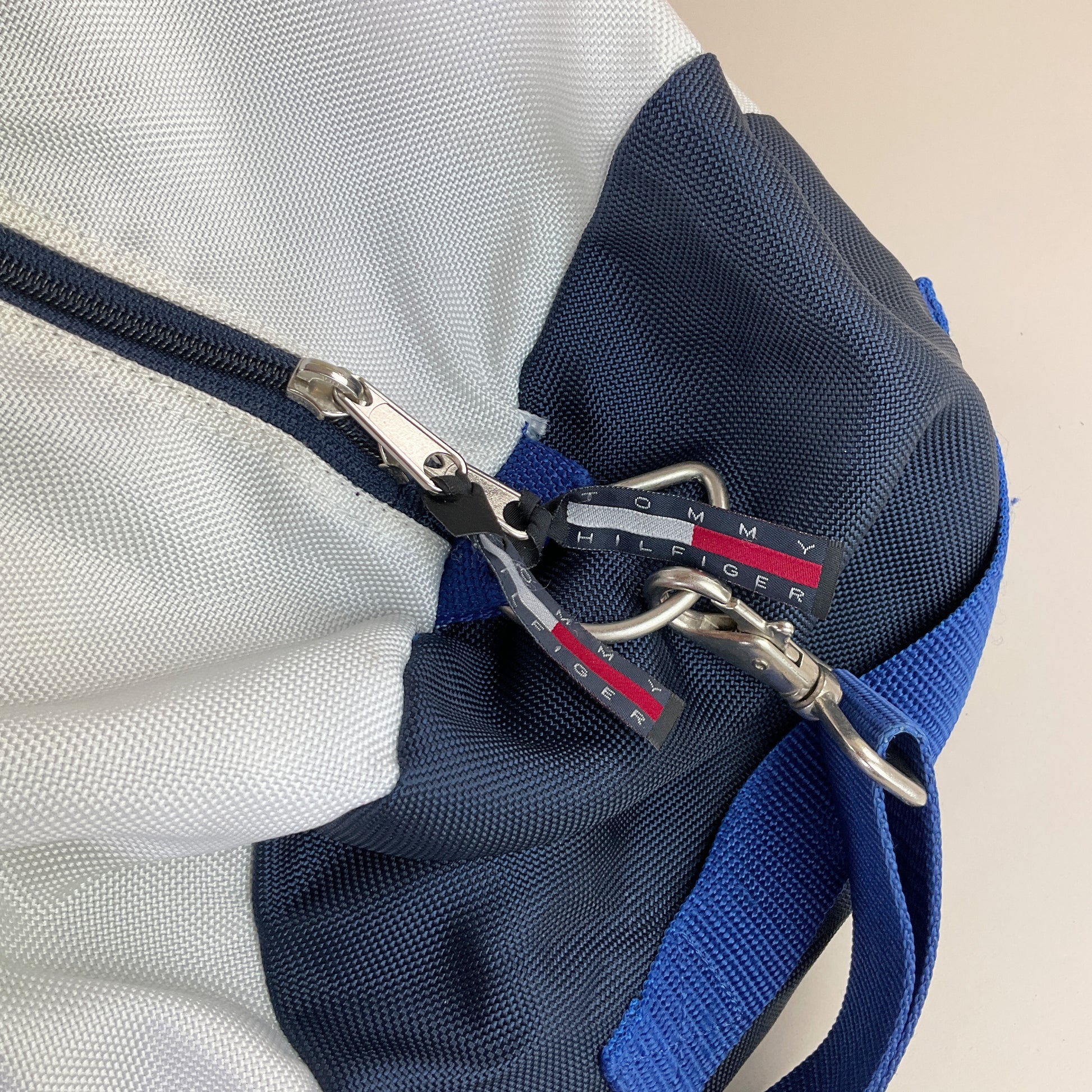 Tommy Hilfiger 1988 Sailing Gear Reisetasche-TOMMY HILFIGER-olesstore-vintage-secondhand-shop-austria-österreich