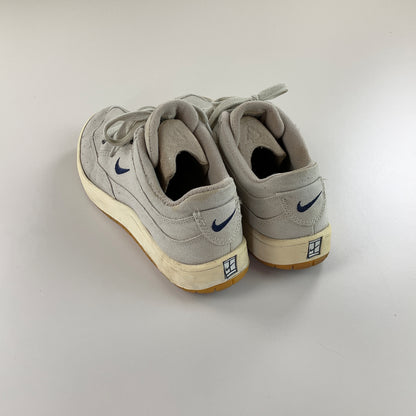 Nike Tennis Schuhe - EUR44-NIKE-olesstore-vintage-secondhand-shop-austria-österreich