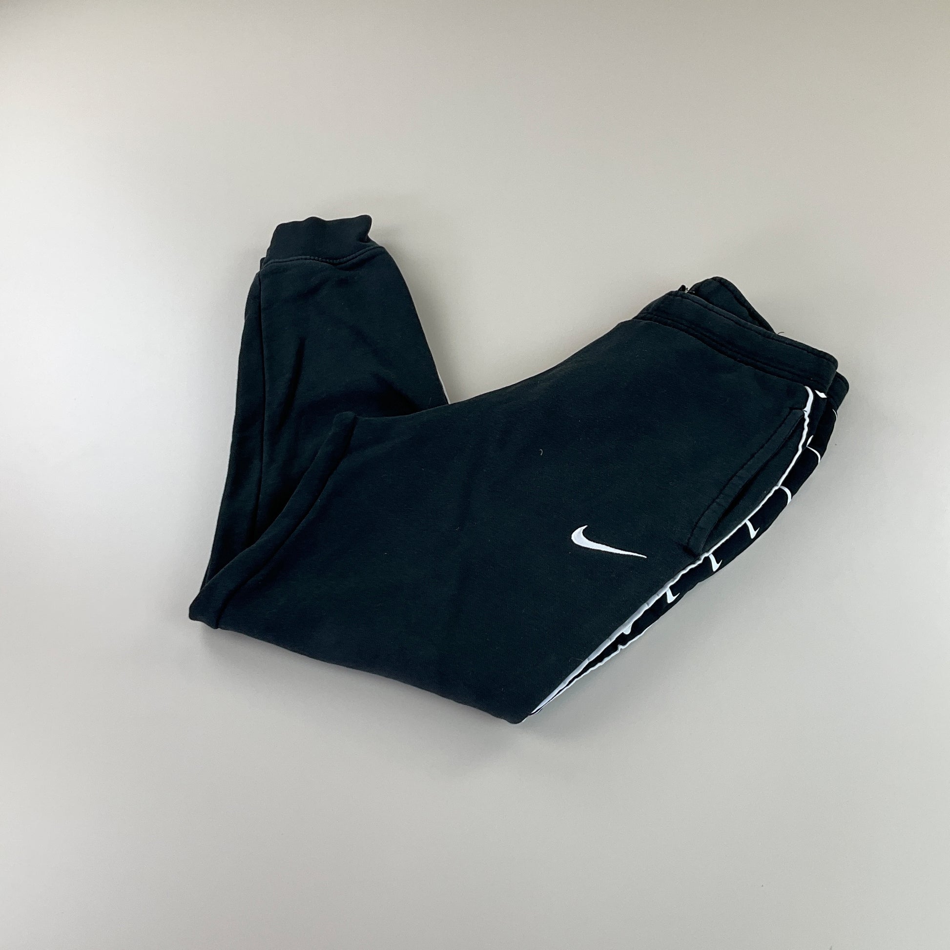 Nike Swoosh Jogginghose - XS-NIKE-olesstore-vintage-secondhand-shop-austria-österreich