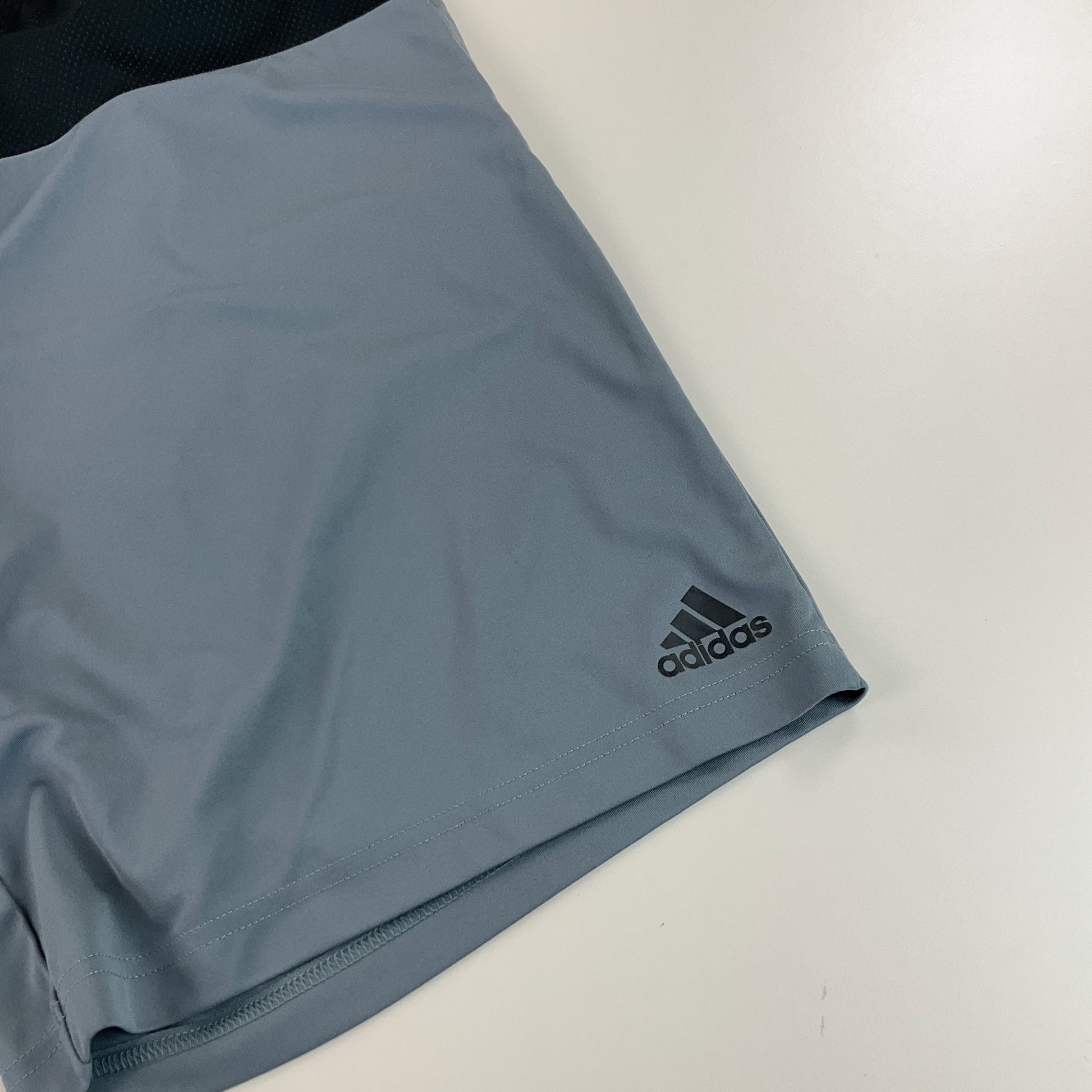 Adidas kurze Hose - Medium-ADIDAS-olesstore-vintage-secondhand-shop-austria-österreich