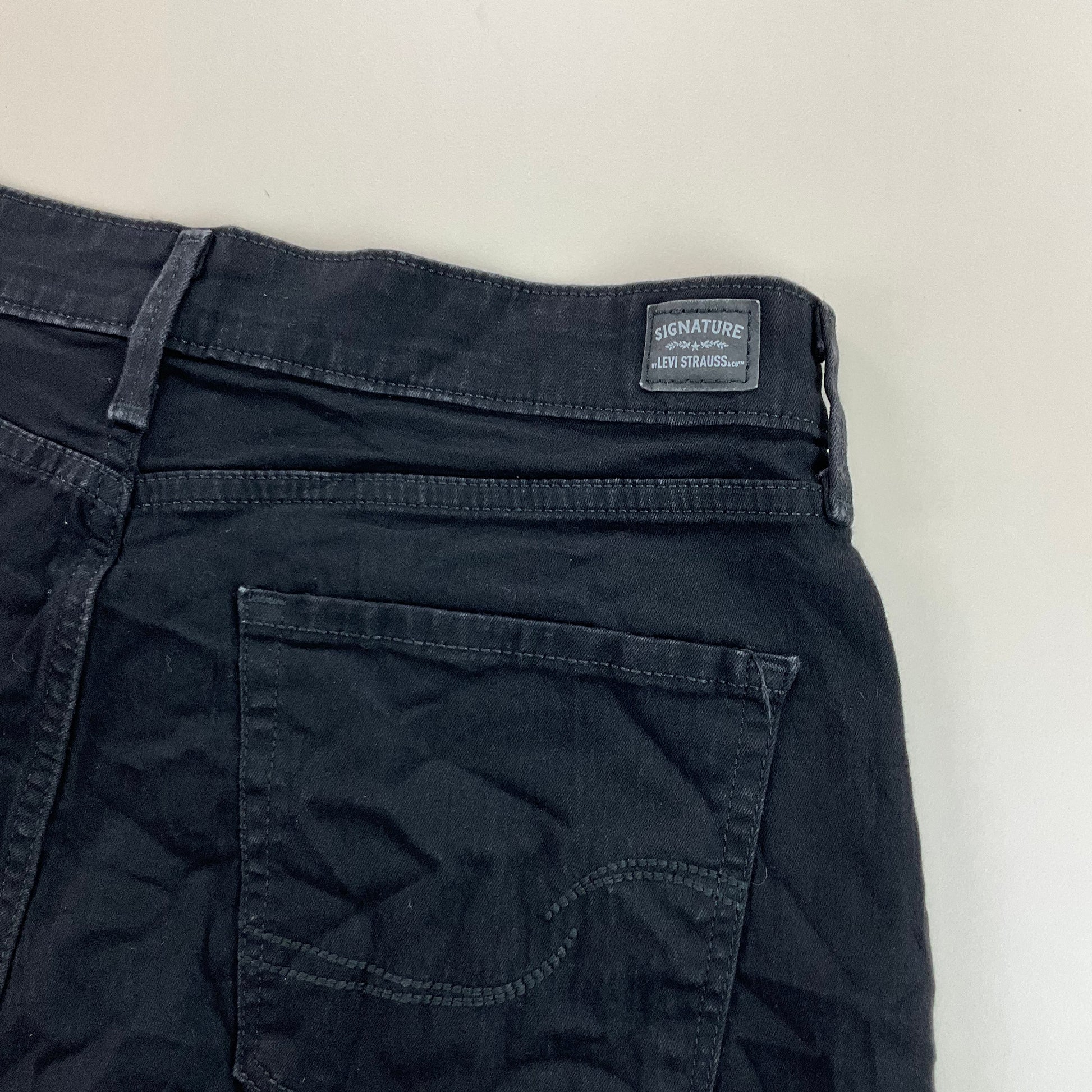 Levis Denim Shorts - W32-LEVI'S-olesstore-vintage-secondhand-shop-austria-österreich