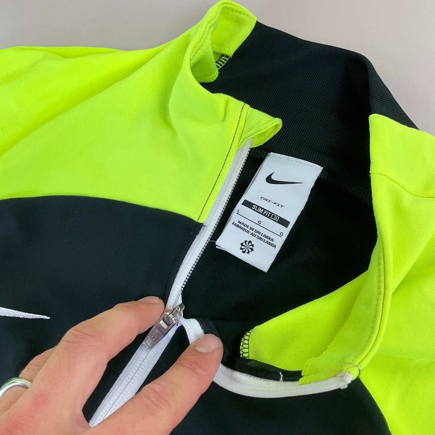 Nike Swoosh Sport Jacke Gelb - Large-NIKE-olesstore-vintage-secondhand-shop-austria-österreich