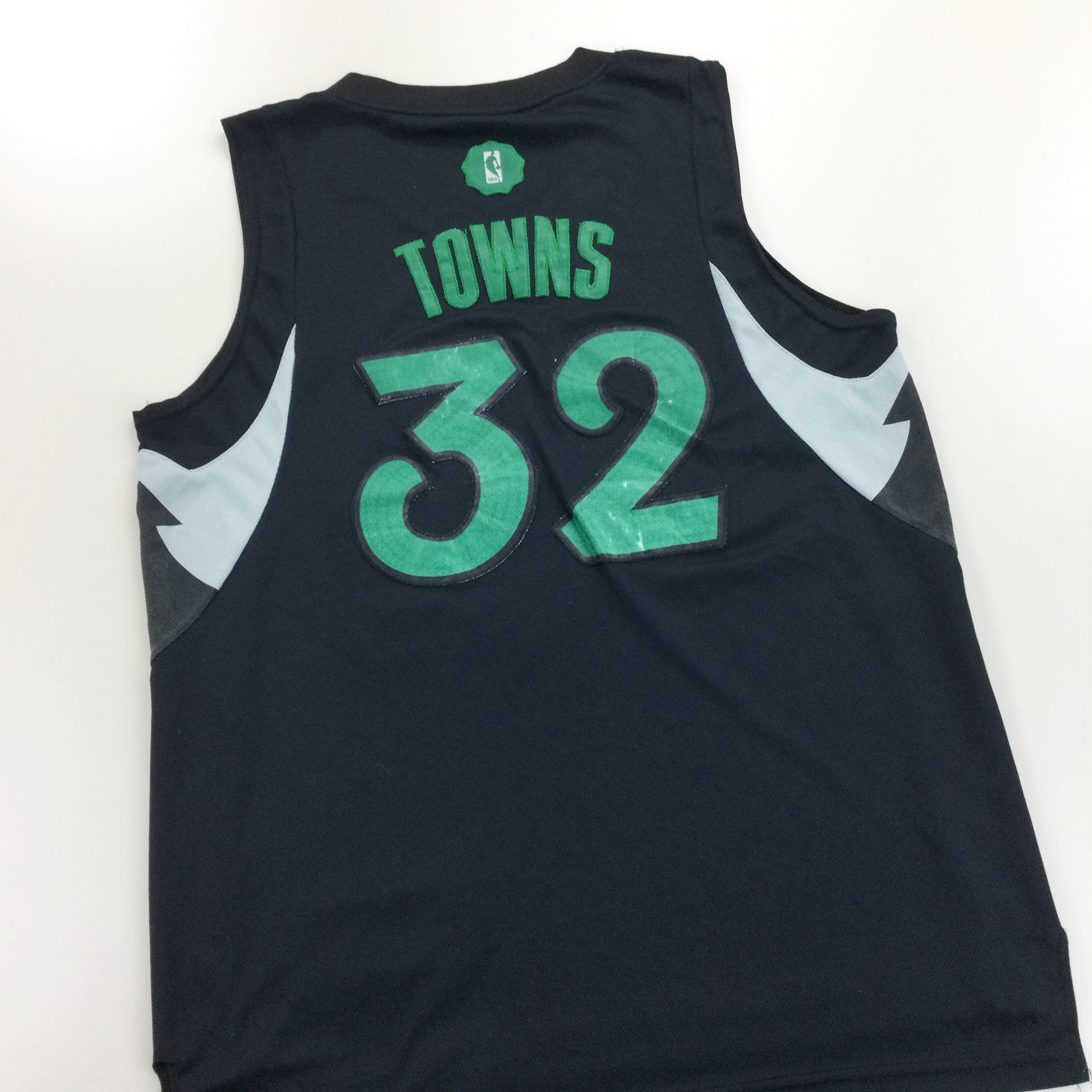 Adidas x Wolves NBA Jersey - Small-Adidas-olesstore-vintage-secondhand-shop-austria-österreich