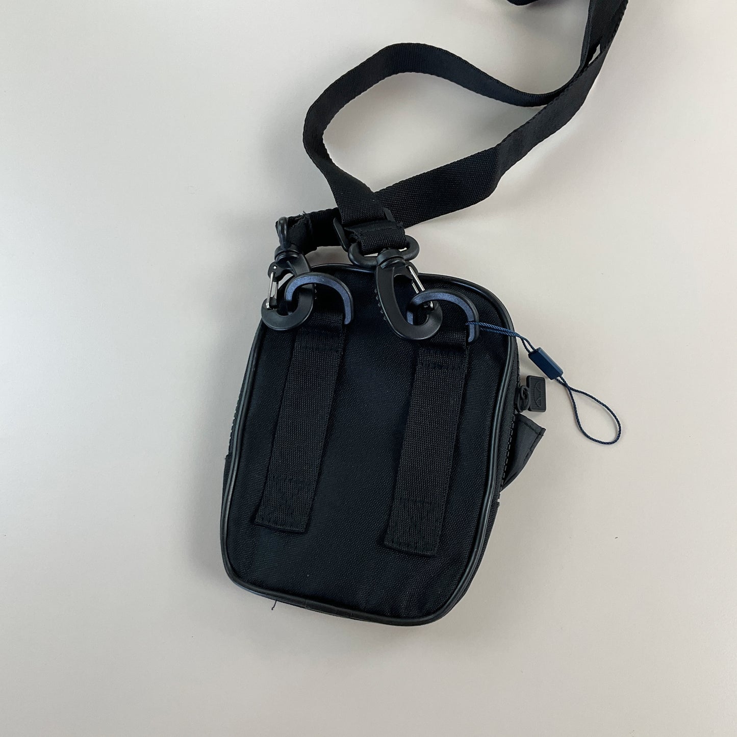 Ellesse Umhänge Tasche-ELLESSE-olesstore-vintage-secondhand-shop-austria-österreich