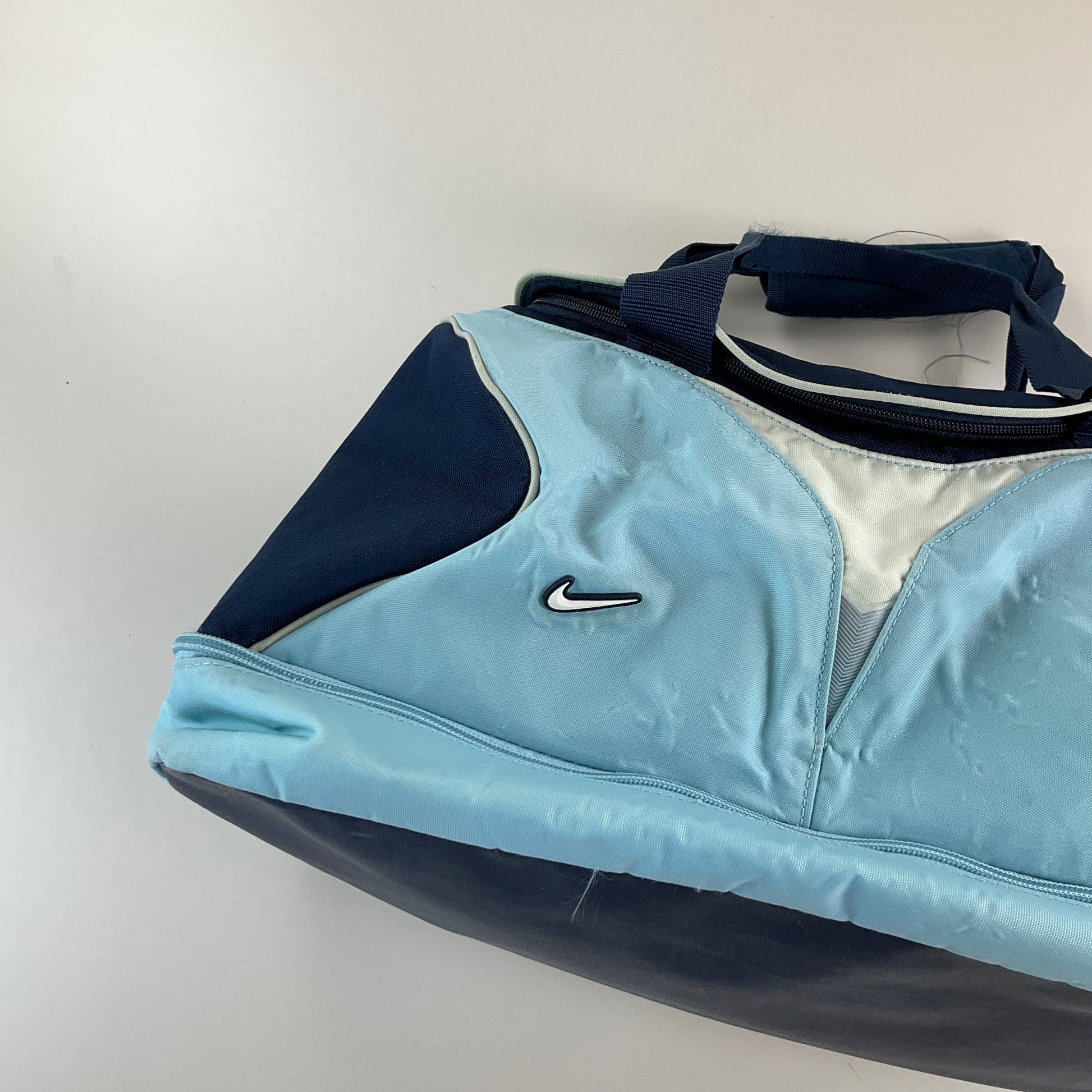 Nike 90s Swoosh kleine Sport Tasche-NIKE-olesstore-vintage-secondhand-shop-austria-österreich