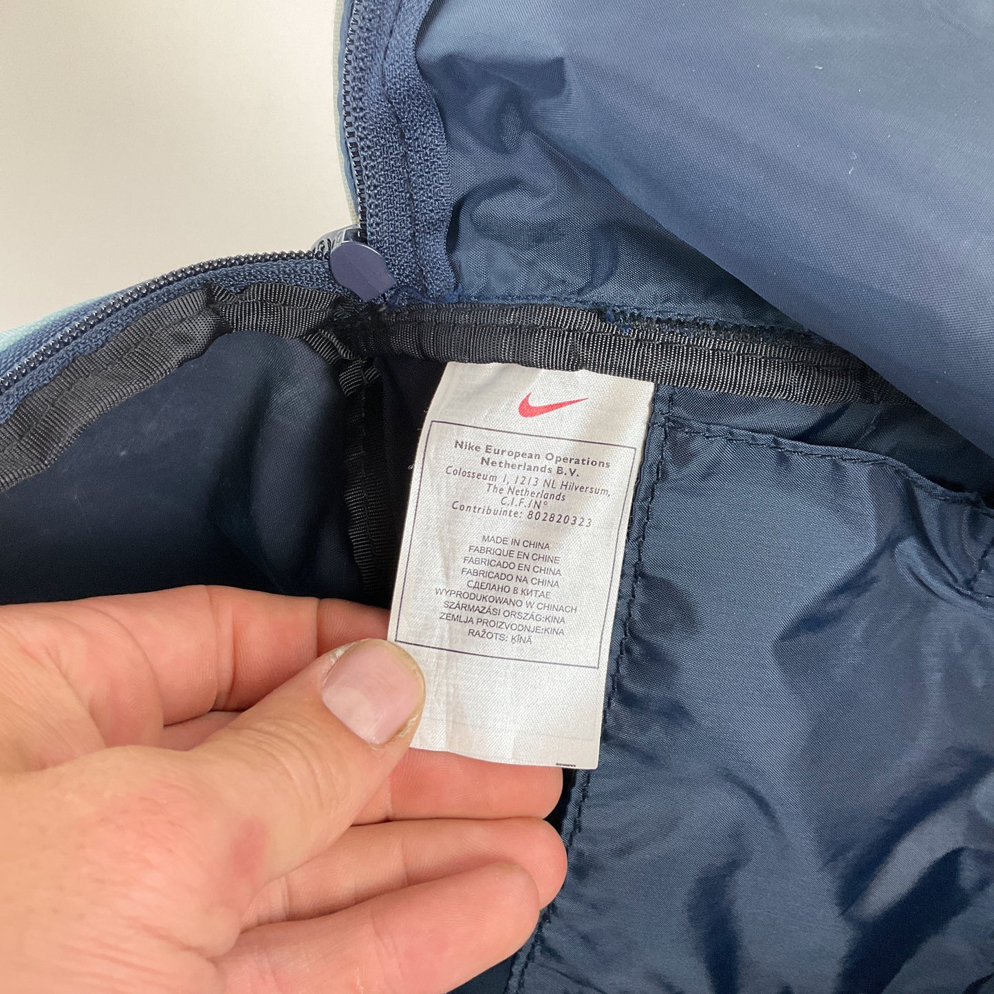 Nike 90s Swoosh kleine Sport Tasche-NIKE-olesstore-vintage-secondhand-shop-austria-österreich