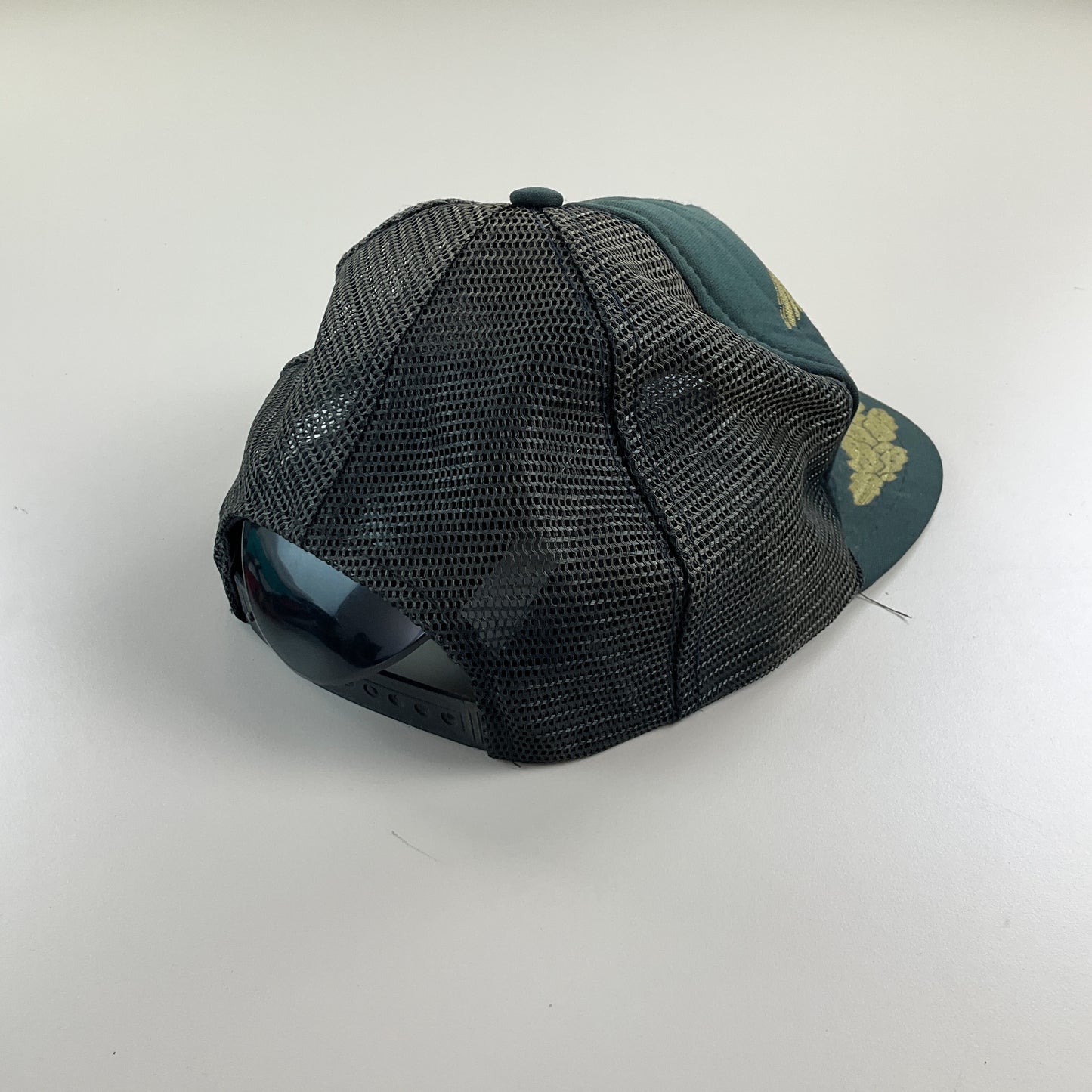 USA Eagle Gold Medal 90s Trucker Cap-Gold Medal-olesstore-vintage-secondhand-shop-austria-österreich