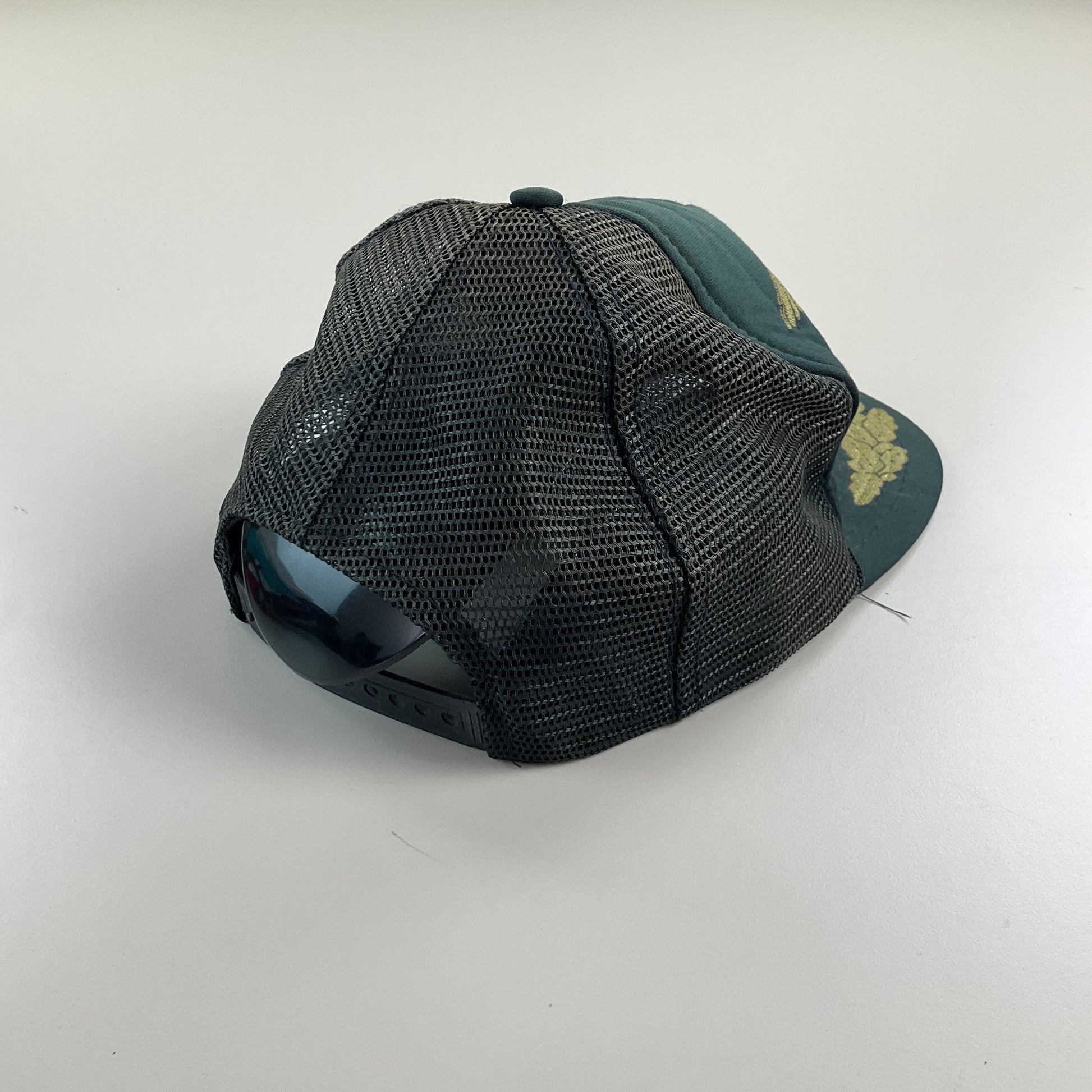 USA Eagle Gold Medal 90s Trucker Cap-Gold Medal-olesstore-vintage-secondhand-shop-austria-österreich