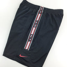 Load image into Gallery viewer, Nike 90s USA Shorts - Medium-NIKE-olesstore-vintage-secondhand-shop-austria-österreich