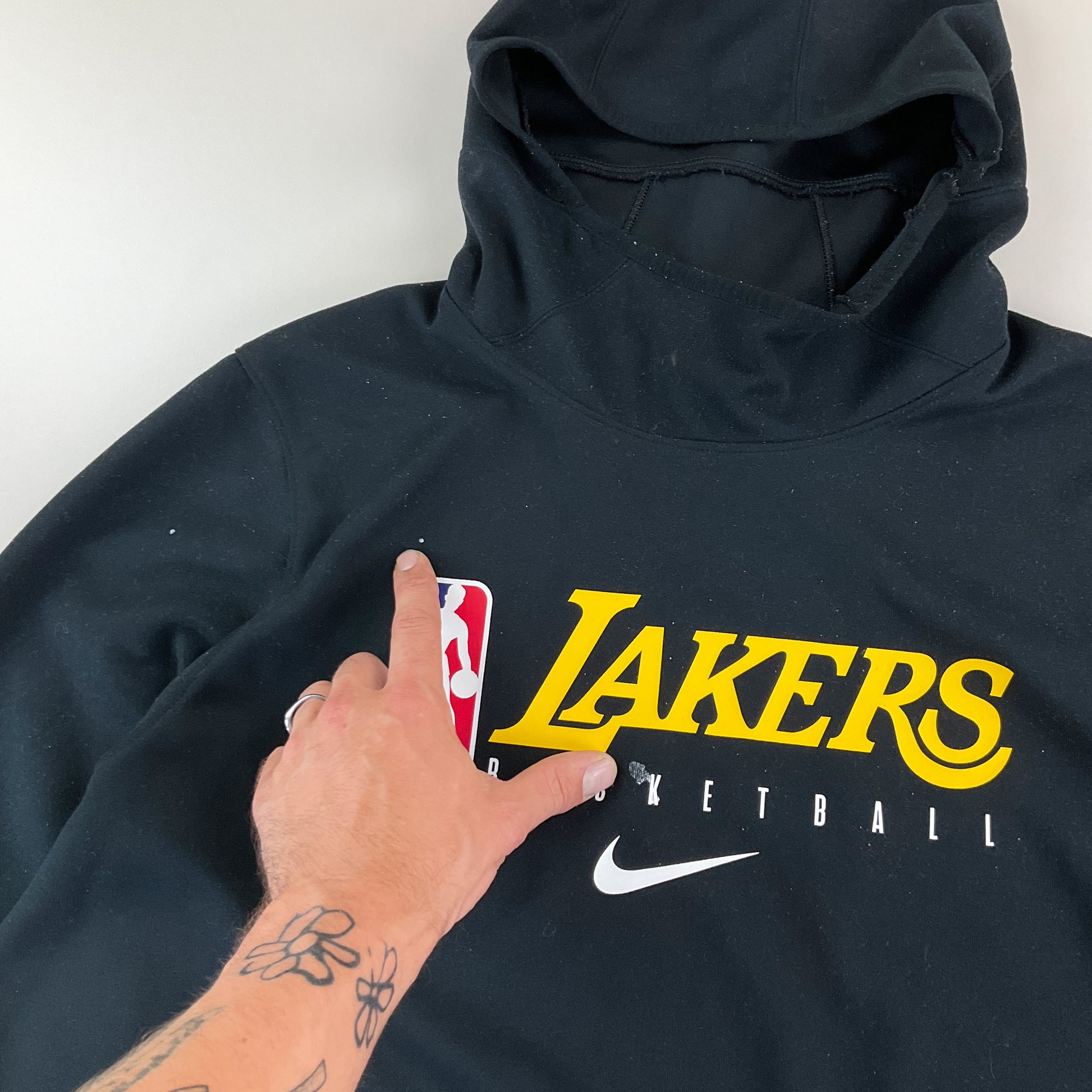 Nike NBA Lakers Hoodie - XL-NIKE-olesstore-vintage-secondhand-shop-austria-österreich
