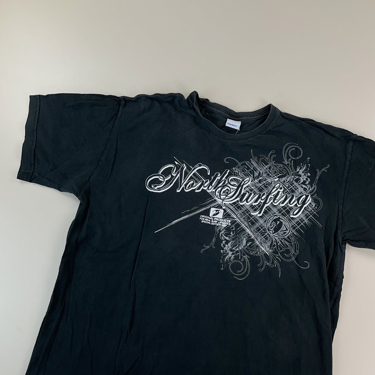 Tuvalu North Surfing 2007 Limited Edition T-Shirt - Medium-Tuvalu-olesstore-vintage-secondhand-shop-austria-österreich