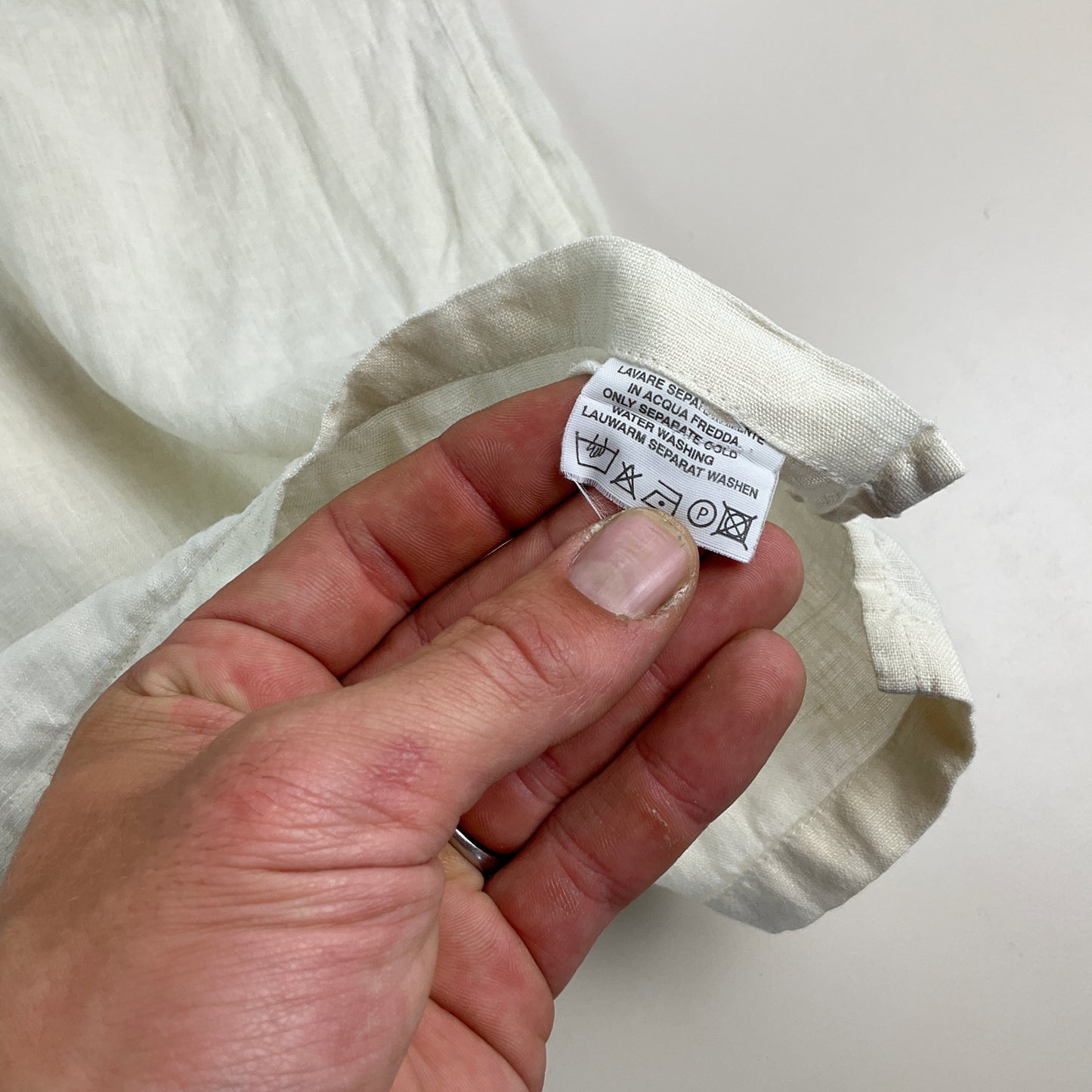 Valentino 90s Linen Polo Shirt - 8/XXL-VALENTINO-olesstore-vintage-secondhand-shop-austria-österreich