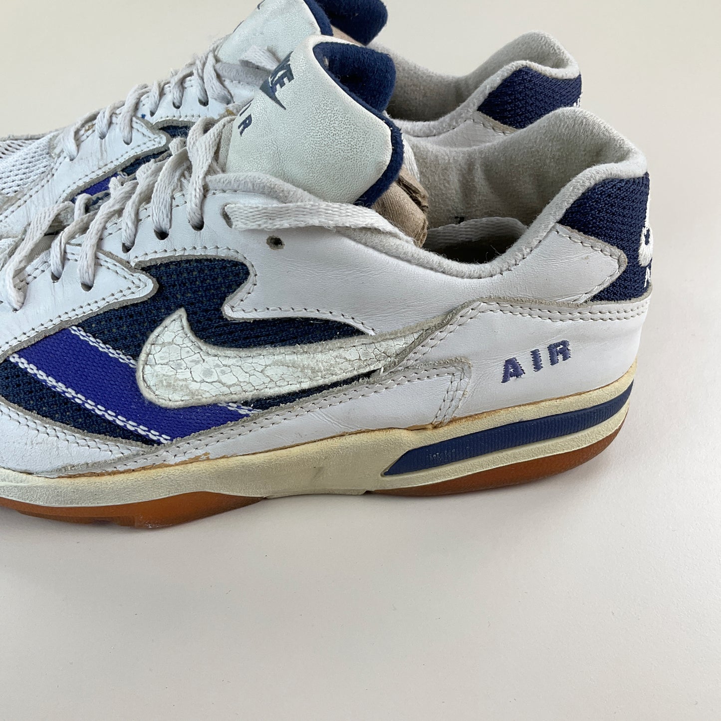 Nike 90s Air Indoor Sport Sneaker - EU 40-NIKE-olesstore-vintage-secondhand-shop-austria-österreich