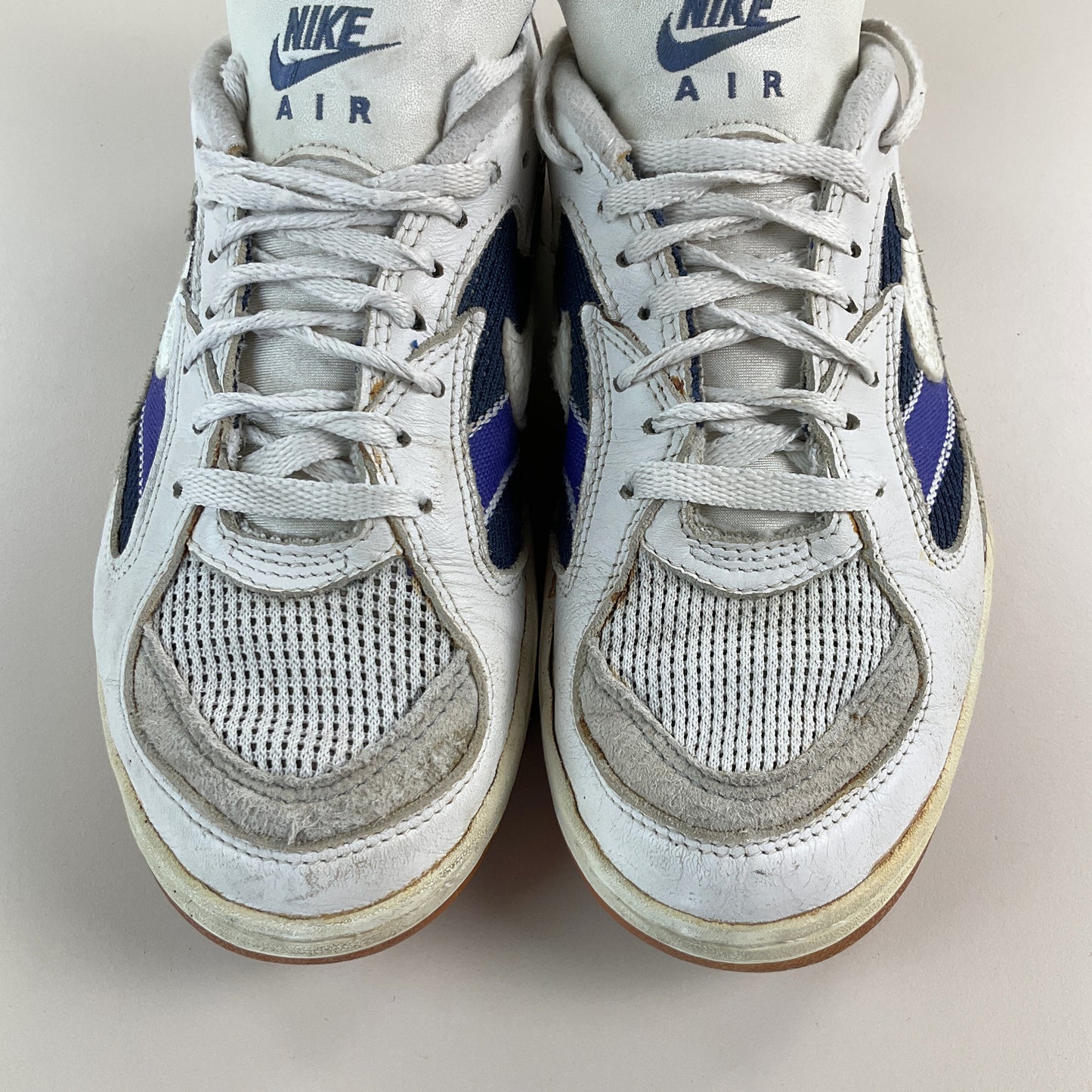 Nike 90s Air Indoor Sport Sneaker - EU 40-NIKE-olesstore-vintage-secondhand-shop-austria-österreich