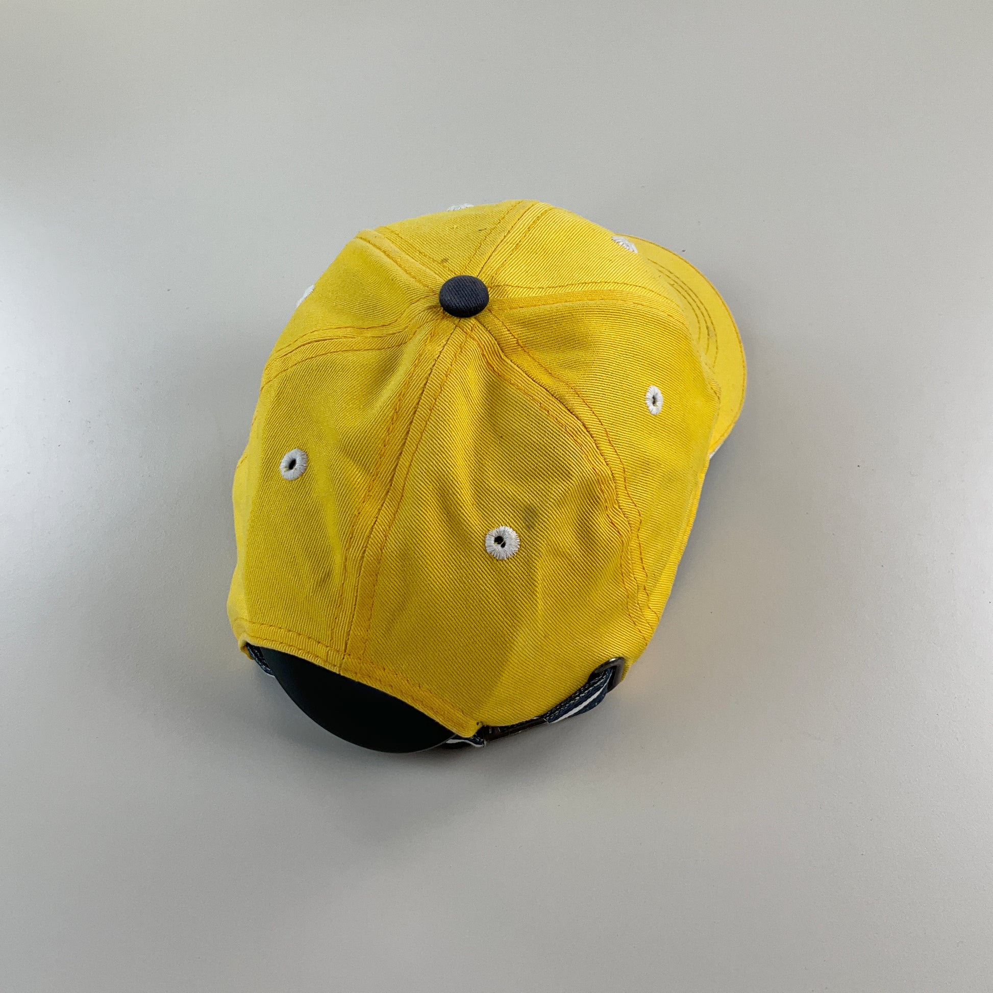 Geox Winner 1989 Cap - Medium-Geox-olesstore-vintage-secondhand-shop-austria-österreich