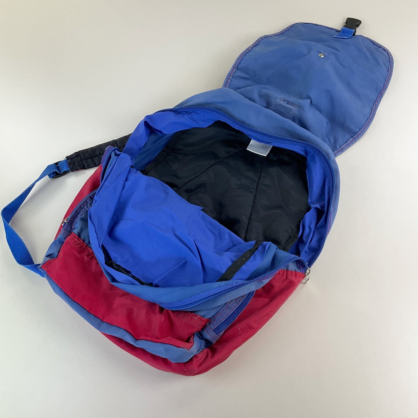 Nike 90s PSG Paris Saint German Rucksack-NIKE-olesstore-vintage-secondhand-shop-austria-österreich