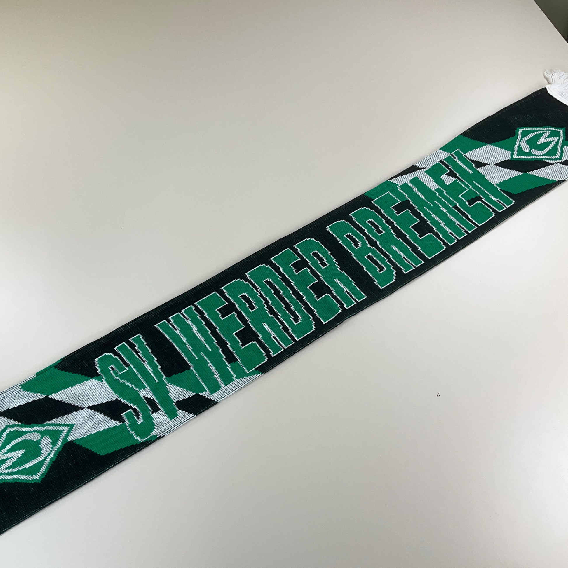 Nutmeg 90s Werder Bremen Schal-NUTMEG-olesstore-vintage-secondhand-shop-austria-österreich