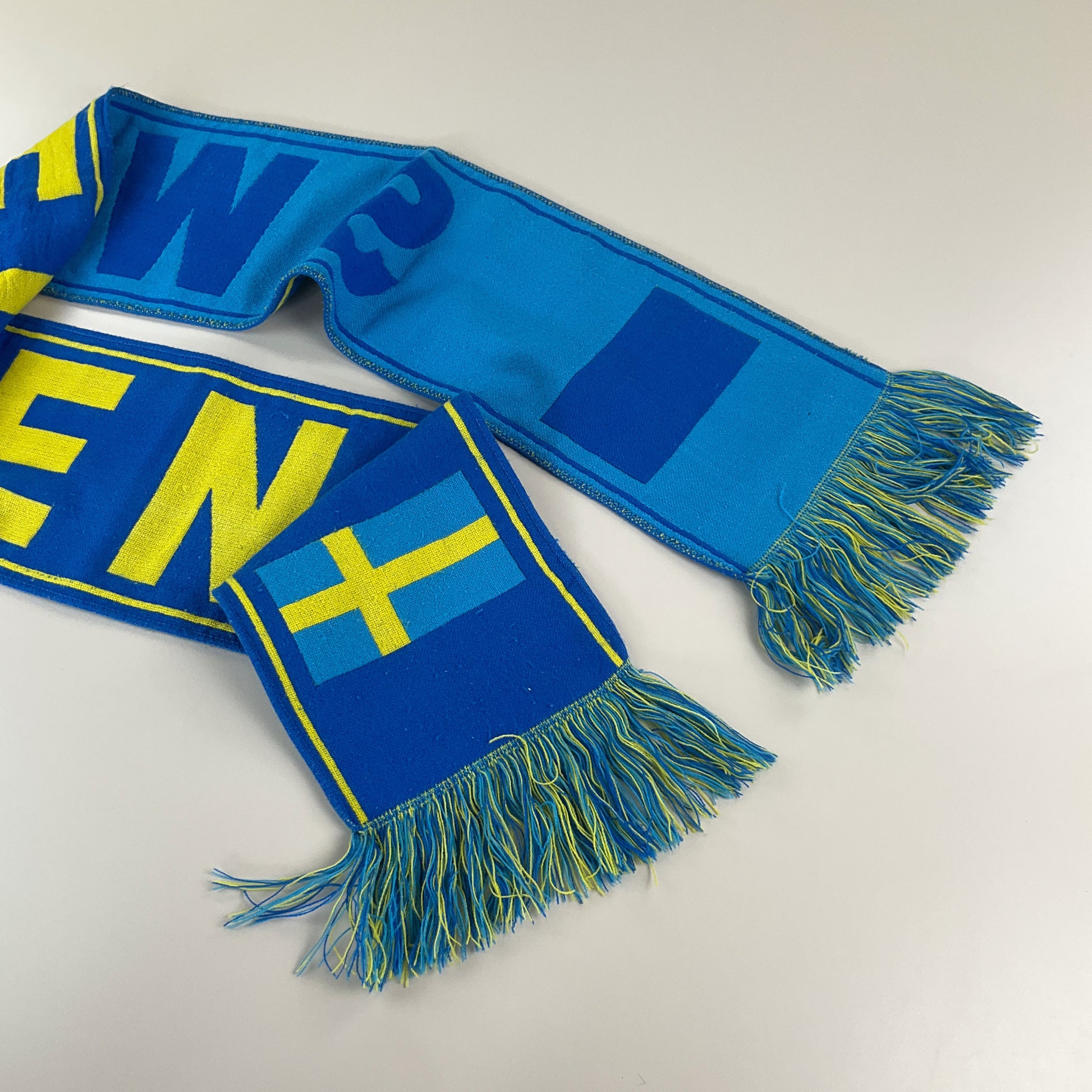 Schweden 90s Schal-Schweden-olesstore-vintage-secondhand-shop-austria-österreich