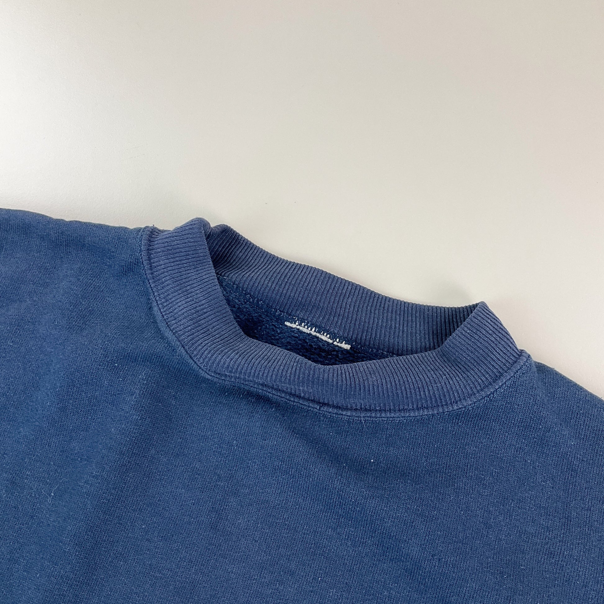 Plain 90s Sweatshirt - Large-HANES-olesstore-vintage-secondhand-shop-austria-österreich